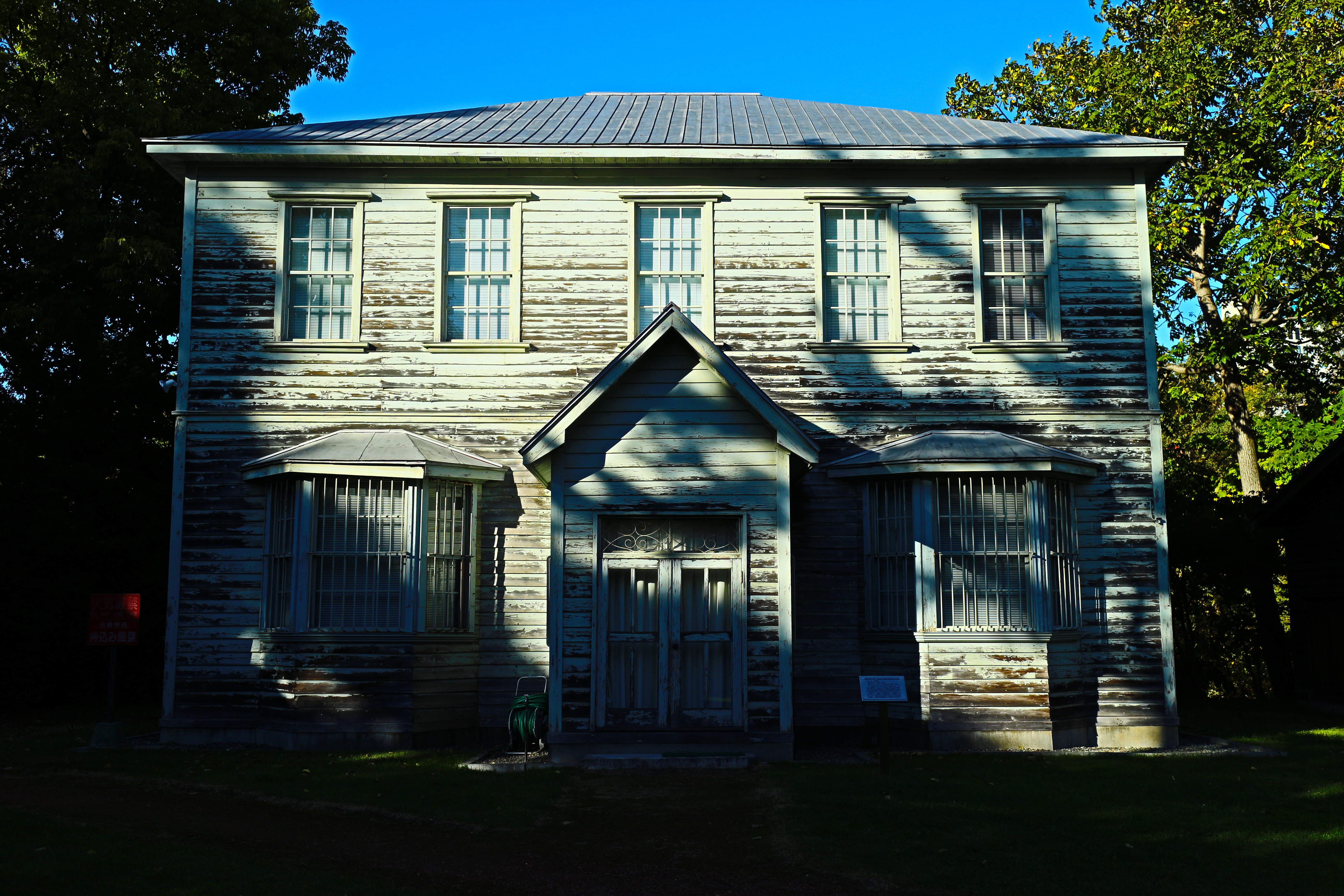 <b>油彩風（効果: 弱め）</b>