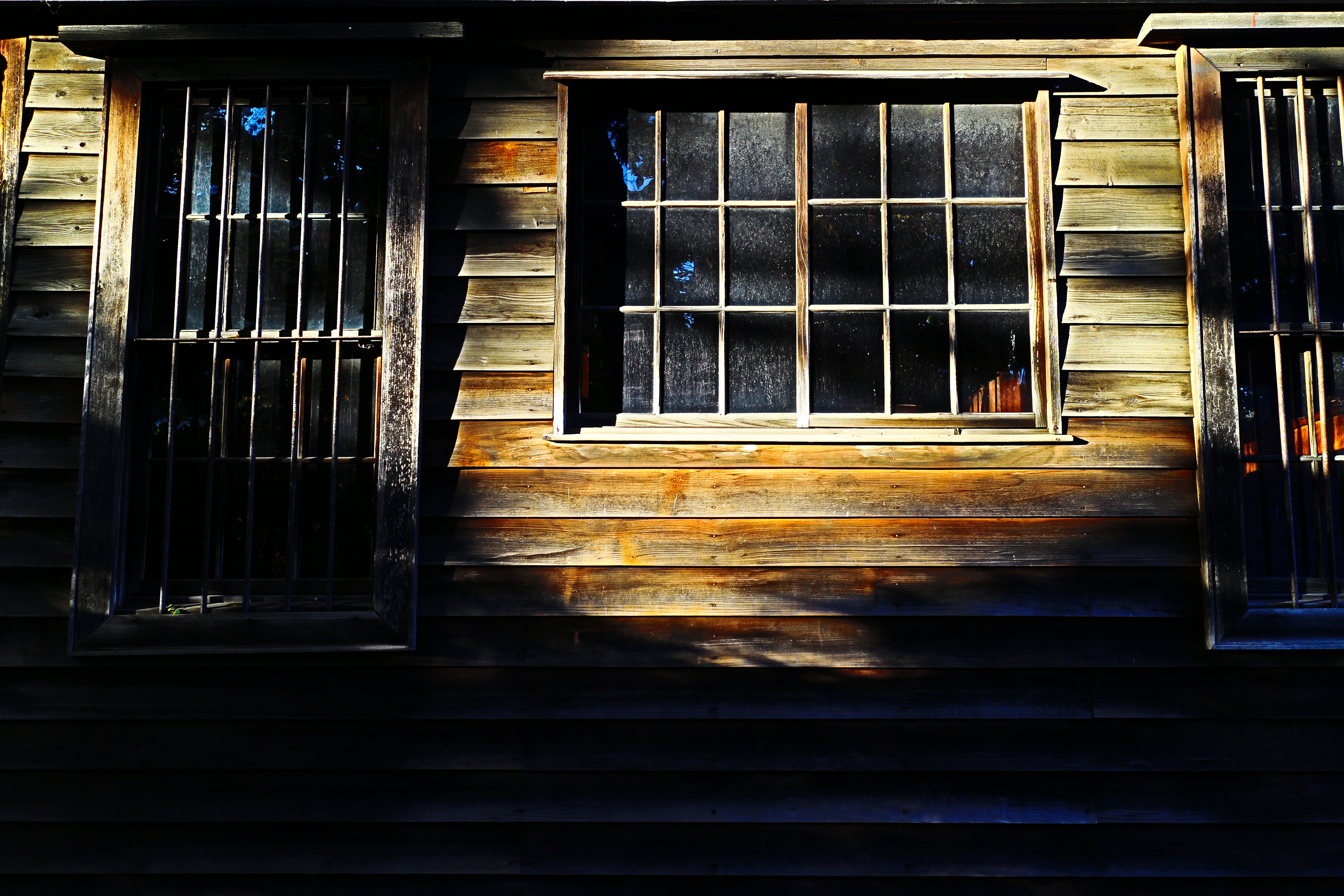 <b>個人的にはこの油彩風はかなりお気に入り。ポップアート系のフィルターとはちょっとクセが違っていて、色の乗り方に厚みがある感じが面白い。EOS M / EF-M 22mm F2 STM / 5,184×3,456 / 油彩風（効果: 強め） / 1/80秒 / F3.5 / -1EV / ISO100 / WB: オート</b>