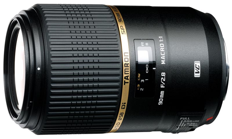 <b>SP 90mm F2.8 Di MACRO 1:1 VC USD」（Model F004）。発売は11月20日（キヤノン用）。価格は9万4,500円。</b>