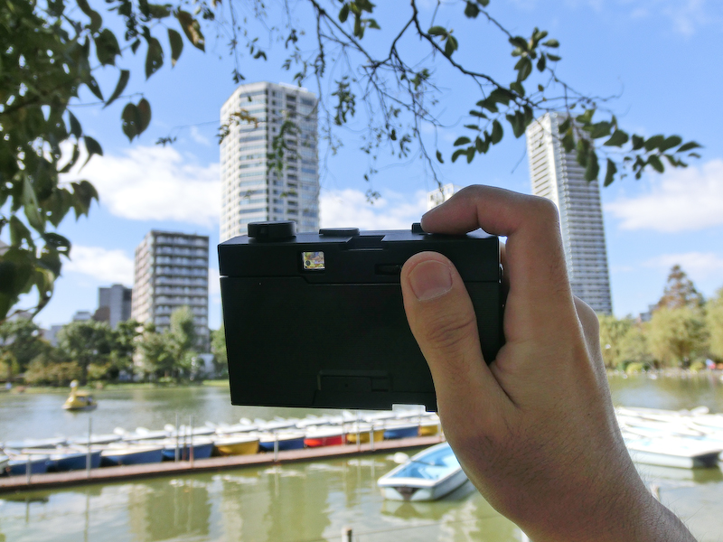 <b>4時間かけて組み立てたLAST CAMERA。いよいよ撮影</b>