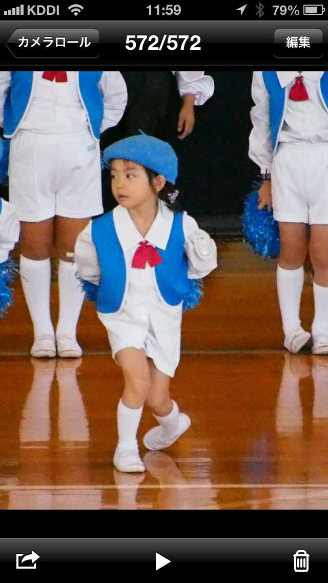 <b>デバイス内に保存された画像を表示させたところ。このあとはデバイスのOSやアプリで画像を扱える。ちなみにこの画像は離れた位置より200mmレンズ+2倍テレコン機能を使用して撮影。35mm版換算だと800mm相当。スマートフォンでは到底撮れないような写真でも、この方法なら現場からリアルタイムに送信することができてしまうのだ。</b>