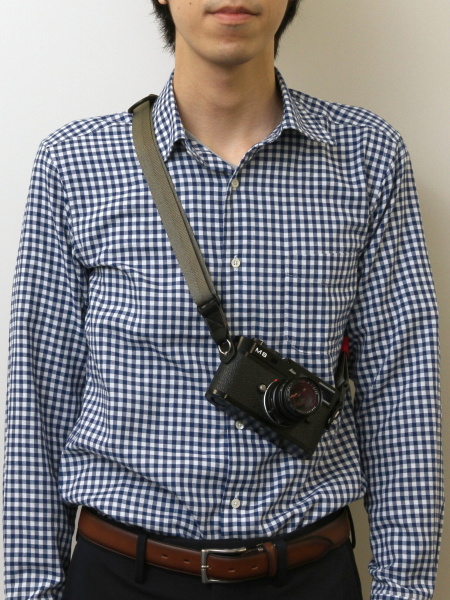 <b>縮めたところ。これなら歩行時にもカメラが落ち着く</b>