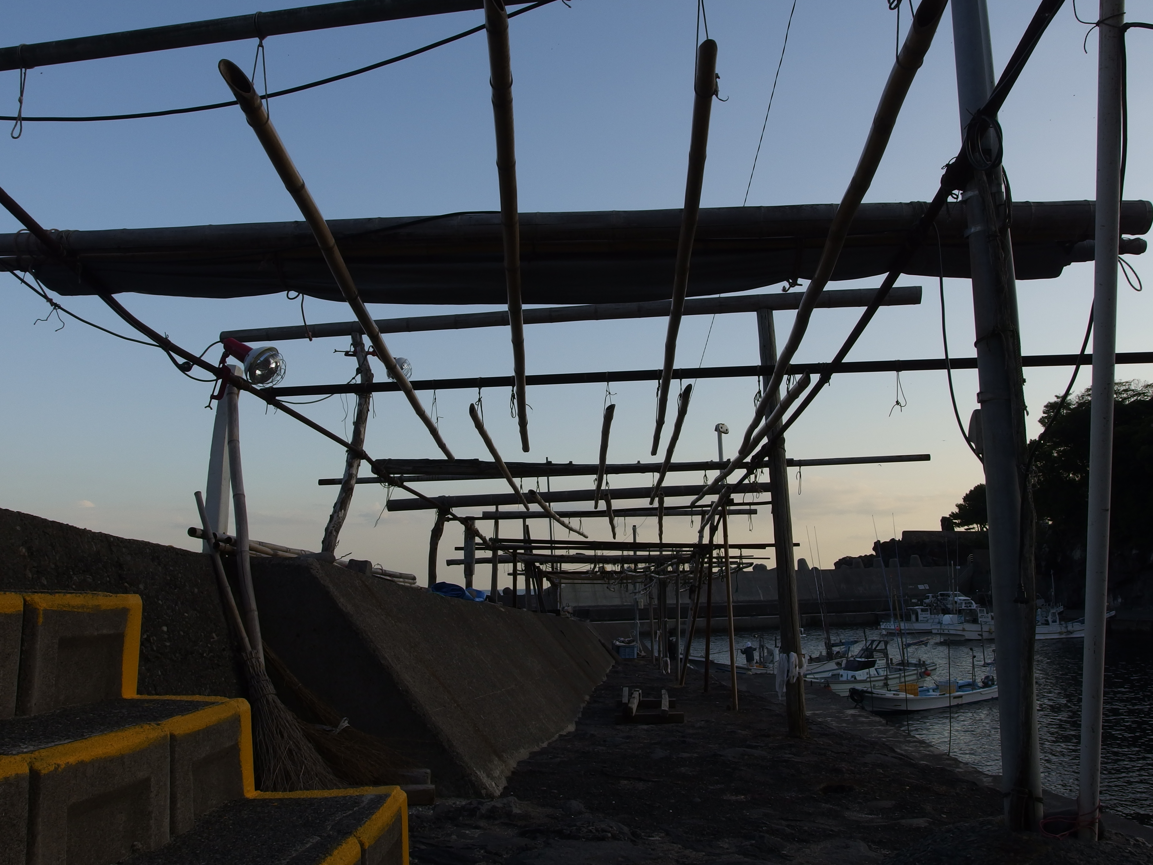 <b>XZ-2 / 3,968×2,976 / 1/320秒 / F5.6 / -0.7EV / ISO100 / WB:オート / 47mm</b>