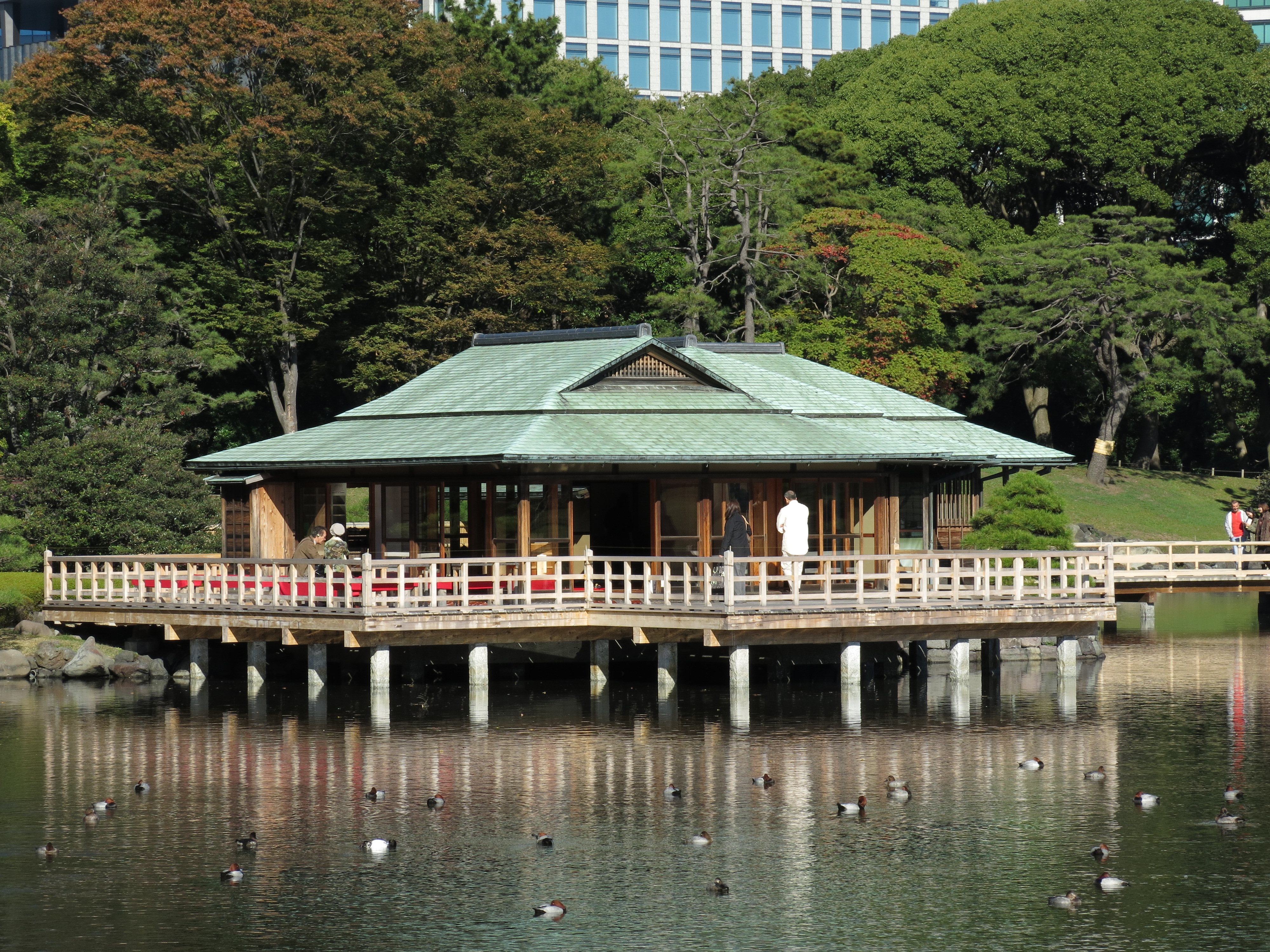 <b>キヤノンPowerShot G15（140mm相当）</b>