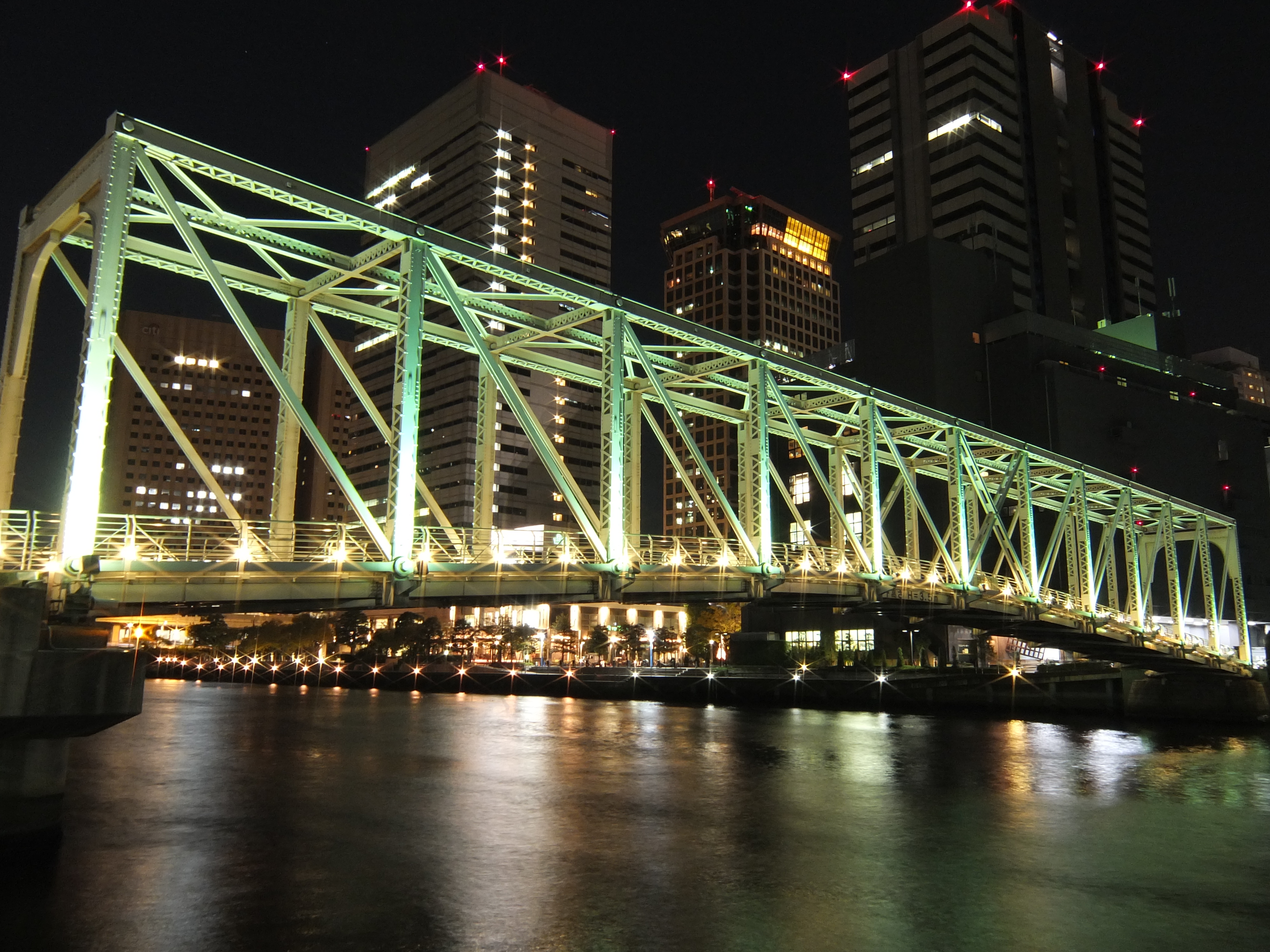 <b>ISO400 / XF1 / 約4.7MB / 4,000×3,000 / 3秒 / F5.6 / 0EV / 6.4mm</b>