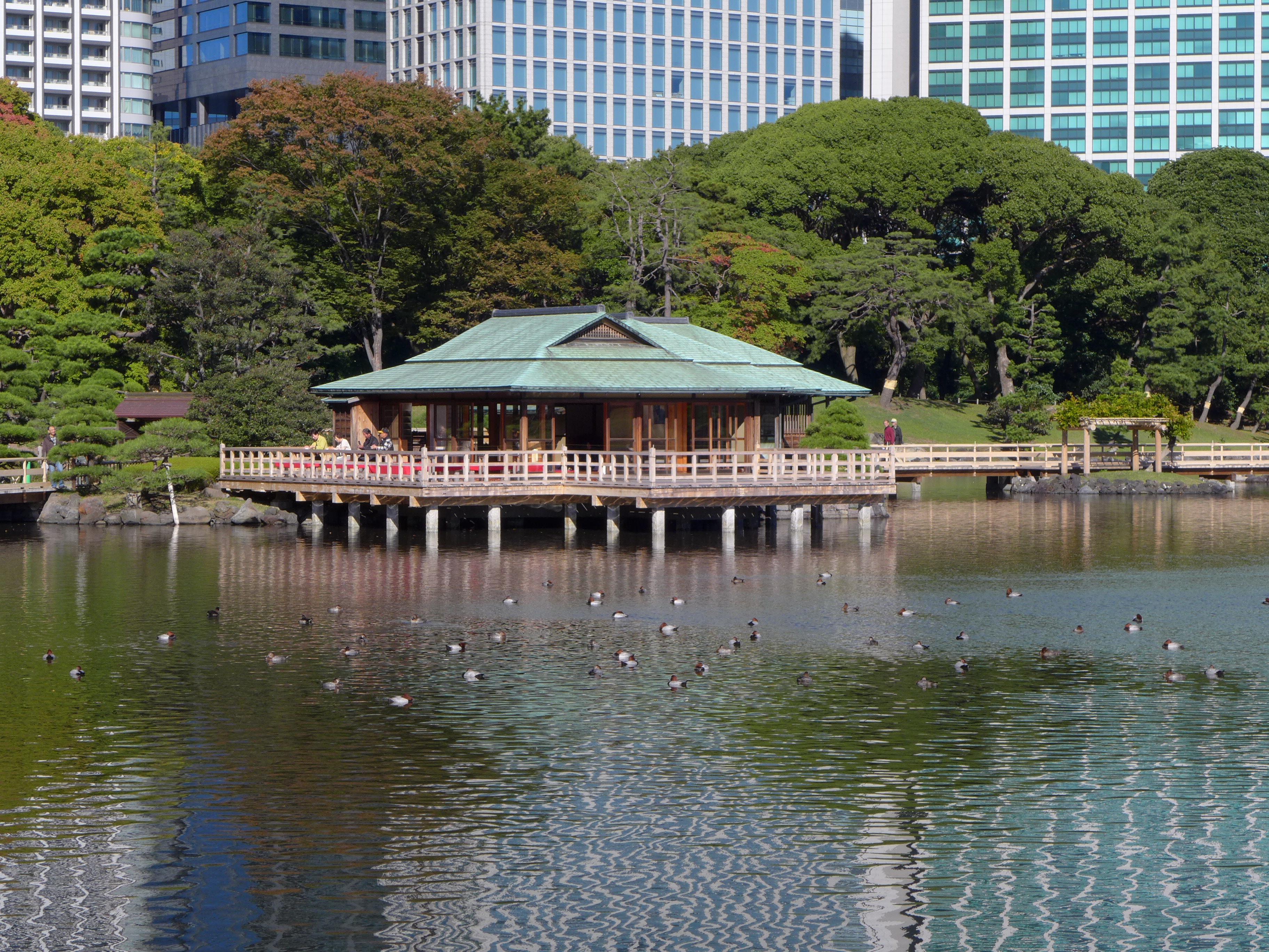 <b>パナソニックLUMIX DMC-LX7（90mm相当）</b>