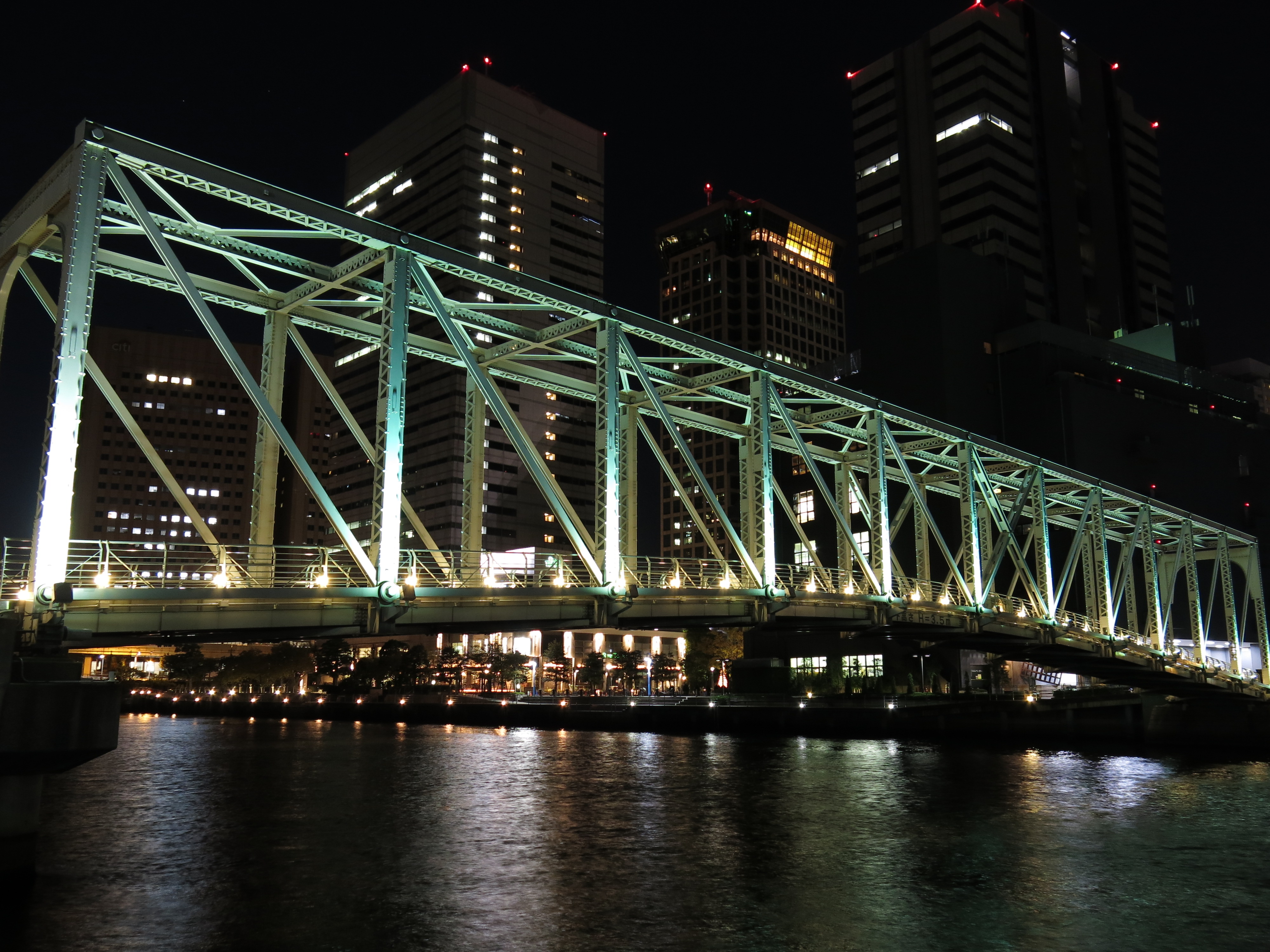 <b>ISO200 / PowerShot G15 / 約3MB / 4,000×3,000 / 1/1.2秒 / F2.8 / 0EV / 6mm</b>