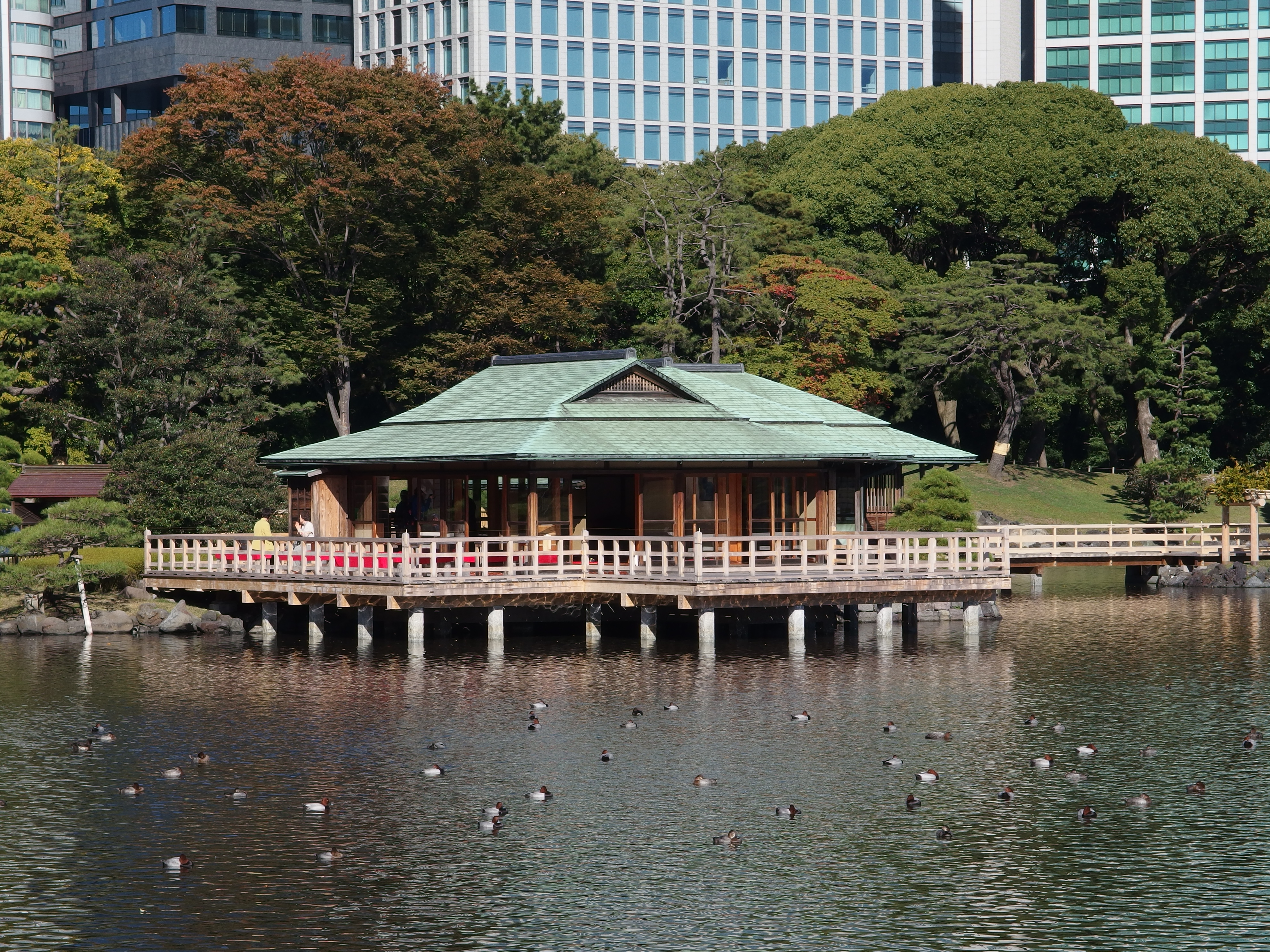 <b>OLYMPUS STYLUS XZ-2（112mm相当）</b>