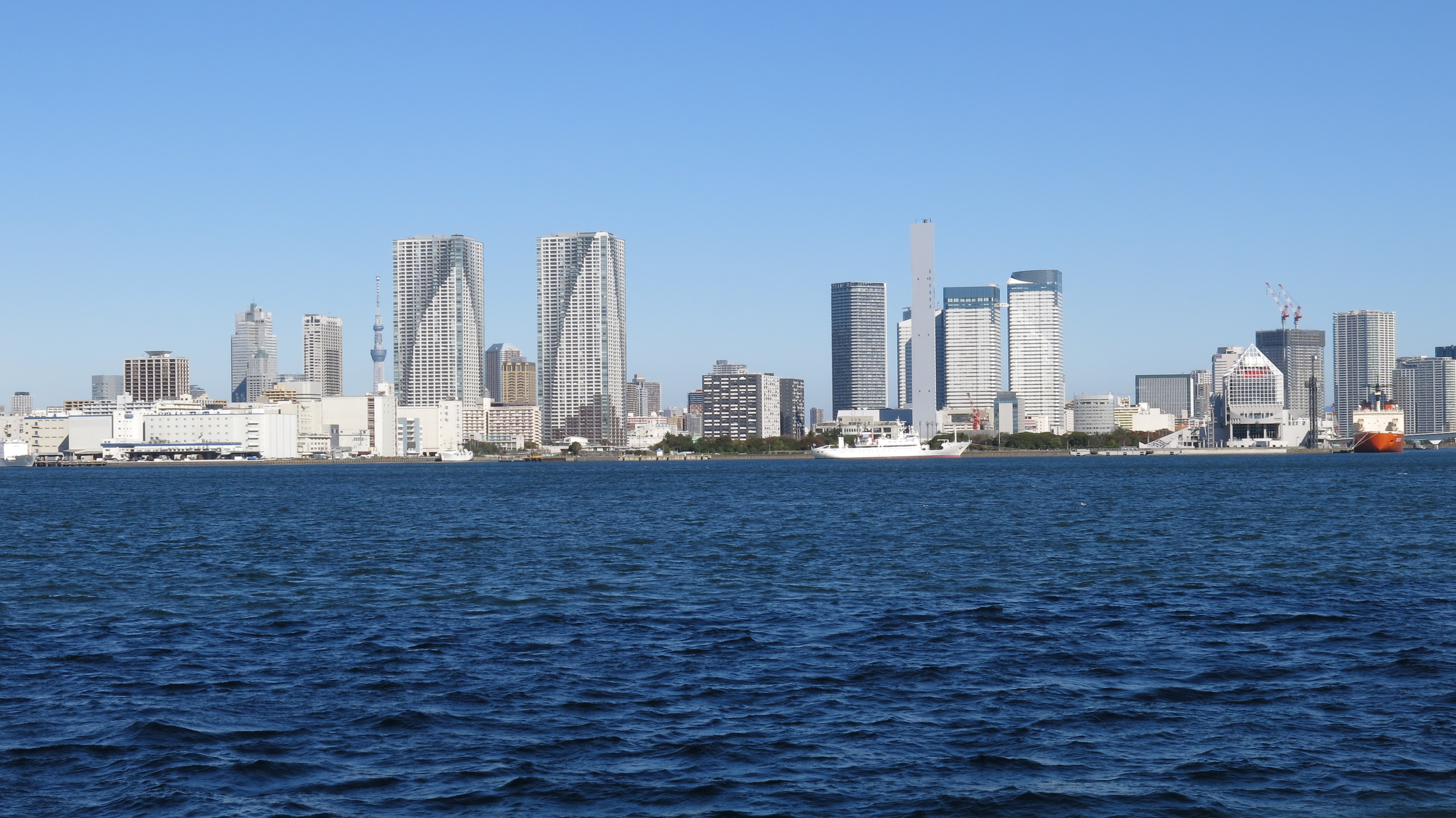 <b>16：9 / 4,000×2,248</b>