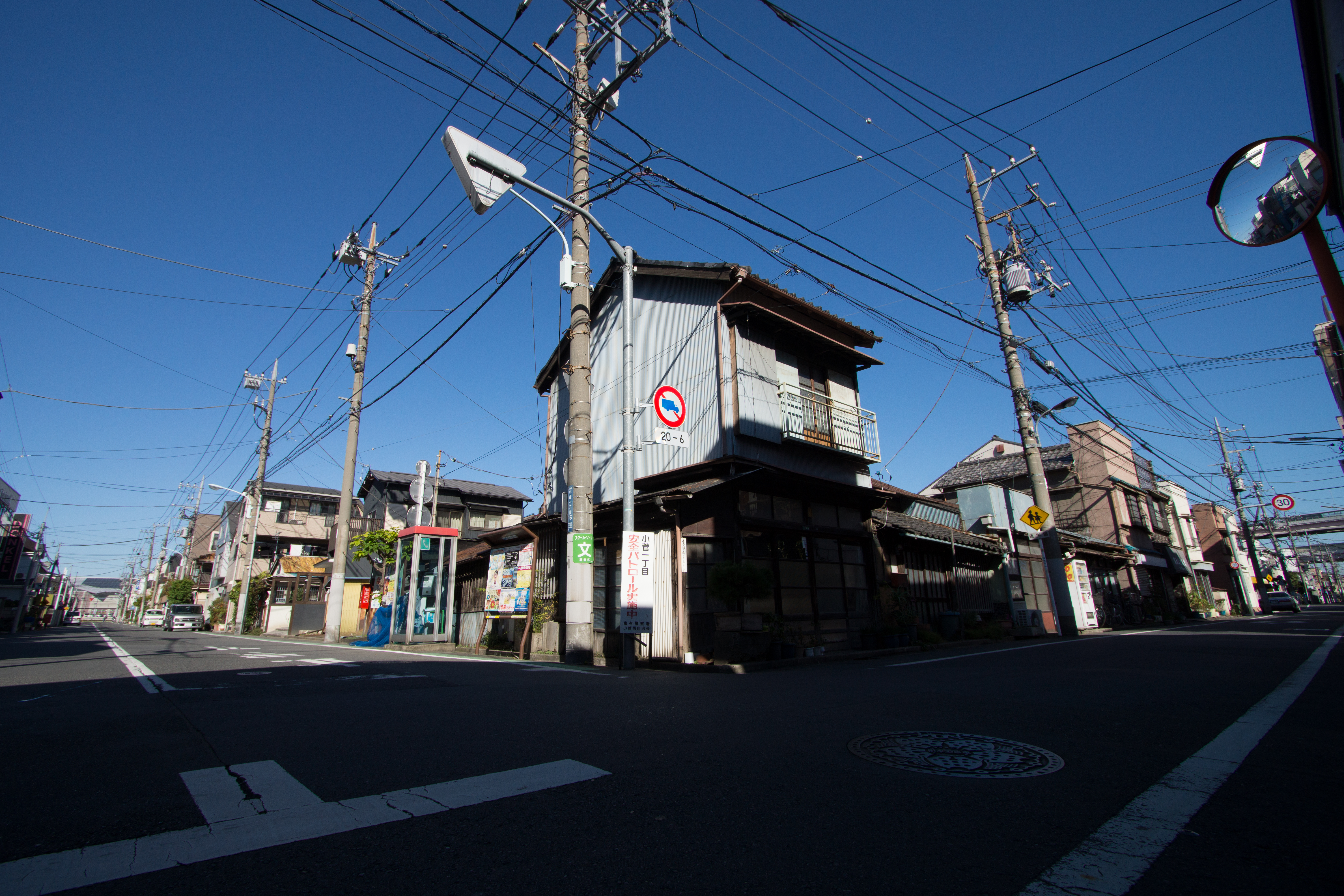 NEX-7 / EF-S 10-22mm F3.5-4.5 USM / 6,000×4,000 / 1/640秒 / F8 / 0EV / ISO200 / WB:オート / 10mm