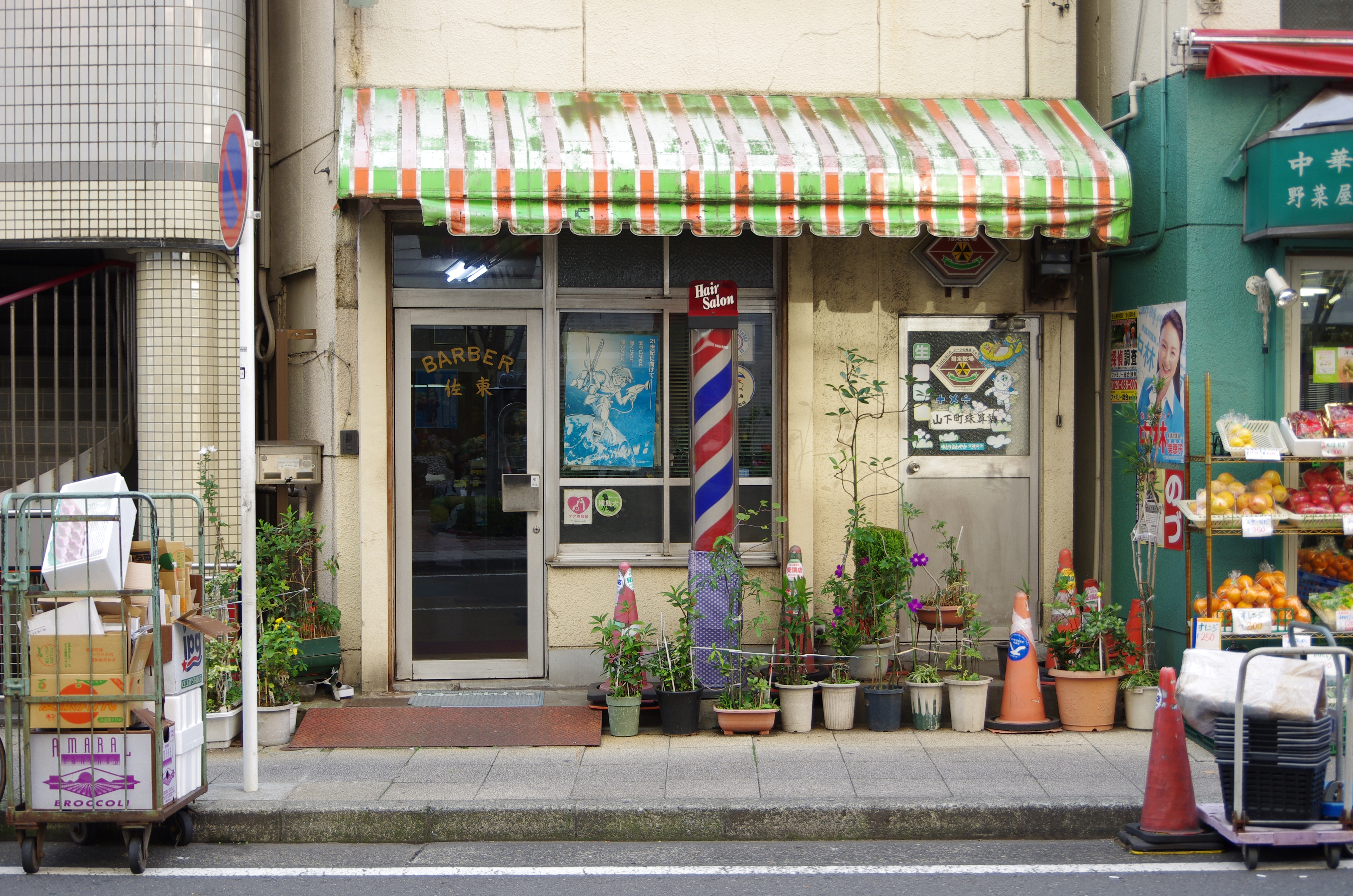 歪曲/倍率色収差補正ON。PENTAX K-5 IIs / DA 18-135mm F3.5-5.6 ED AL [IF] DC WR / 約11.8MB / 4,928×3,264 / 1/80秒 / F4.5 / +0.7EV / ISO125 / シャッター&amp;絞り優先 / WB：オート / 36mm