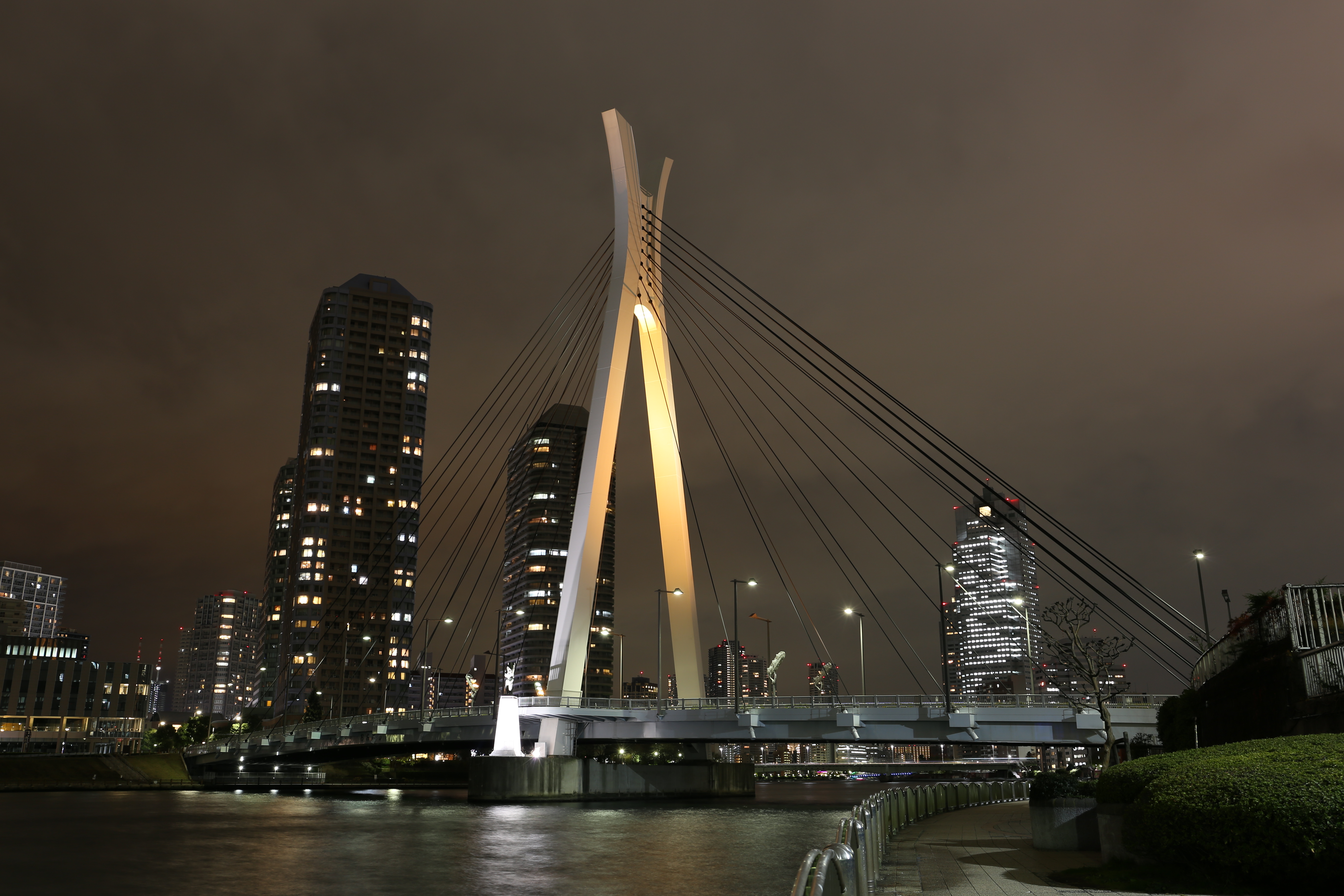 ISO200 / EOS 6D / EF 24-70mm F4 L IS USM / 約4.9MB / 5,472×3,648 / 5秒 / F8 / 0EV / 31mm