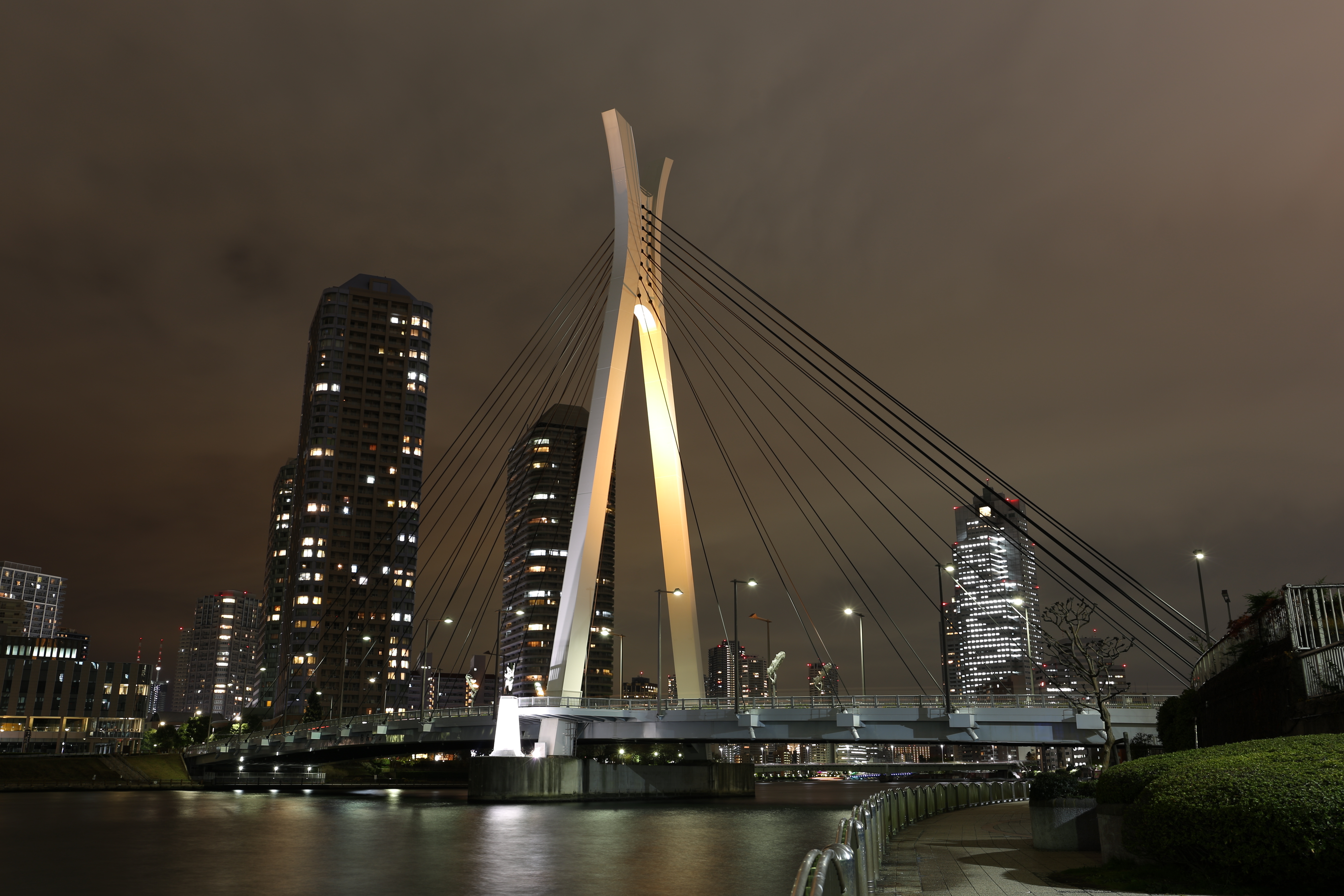 ISO50 / EOS 6D / EF 24-70mm F4 L IS USM / 約4.8MB / 5,472×3,648 / 20秒 / F8 / 0EV / 31mm