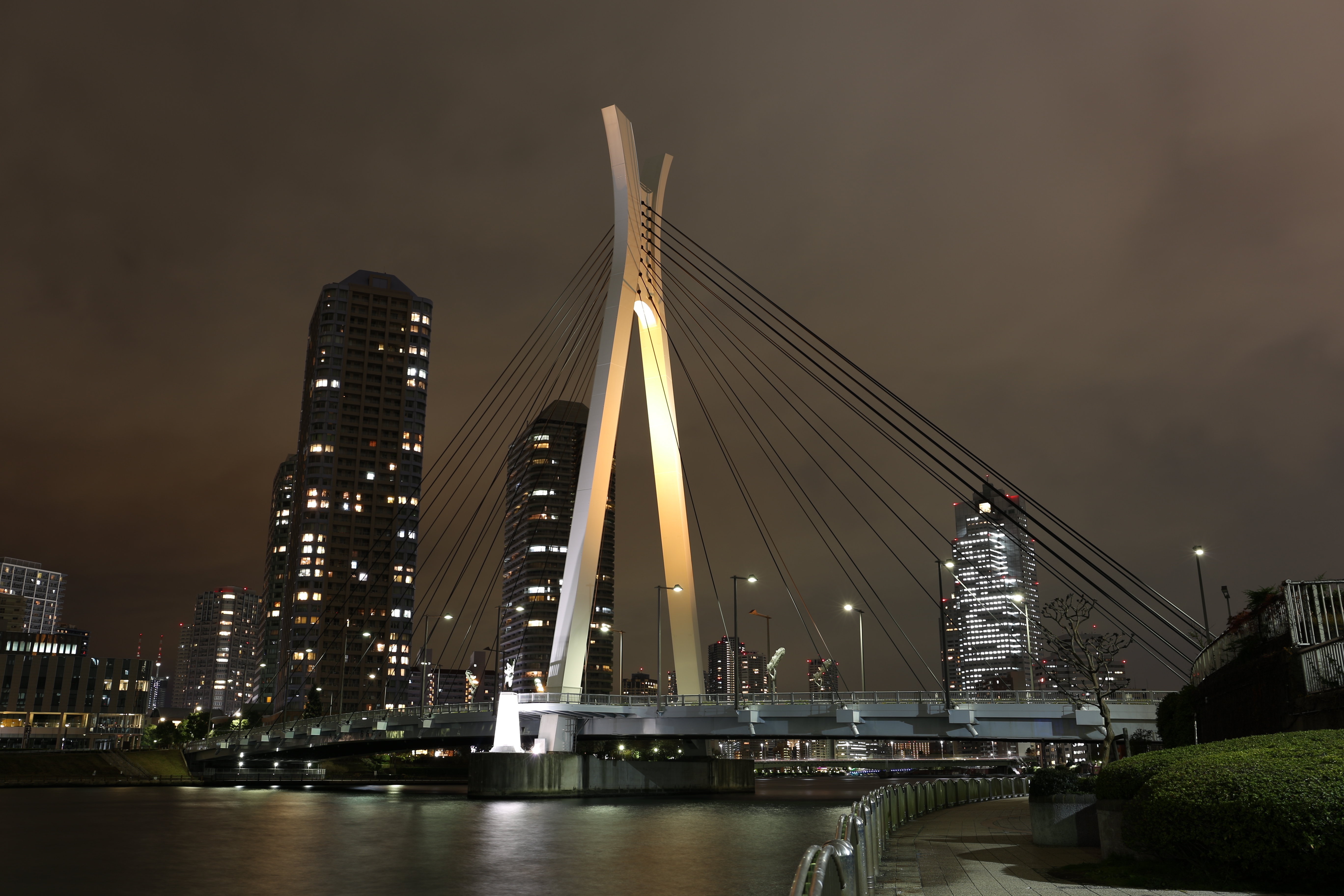 ISO50 / EOS 6D / EF 24-70mm F4 L IS USM / 約4.7MB / 5,472×3,648 / 20秒 / F8 / 0EV / 31mm