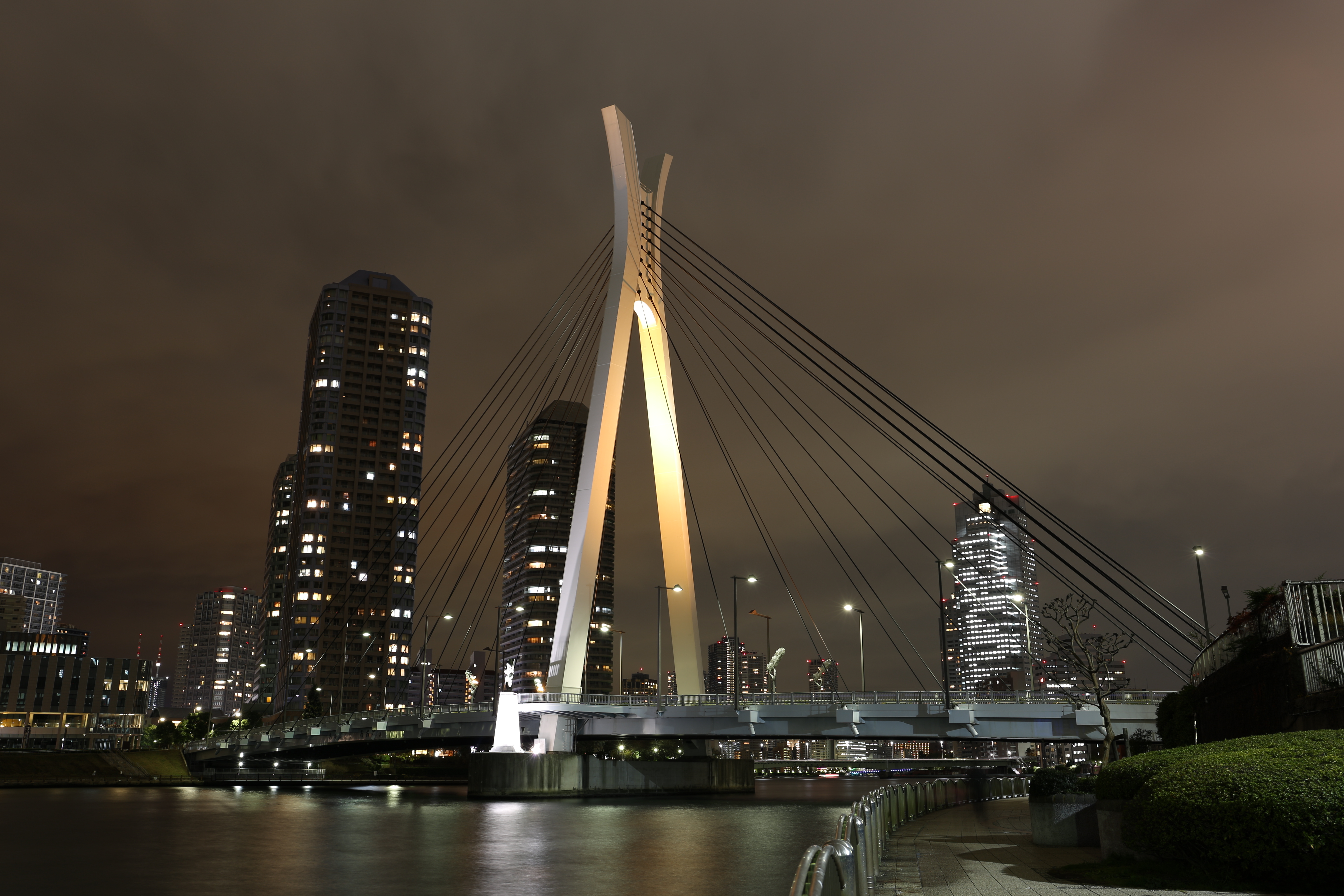 ISO50 / EOS 6D / EF 24-70mm F4 L IS USM / 約4.8MB / 5,472×3,648 / 20秒 / F8 / 0EV / 31mm