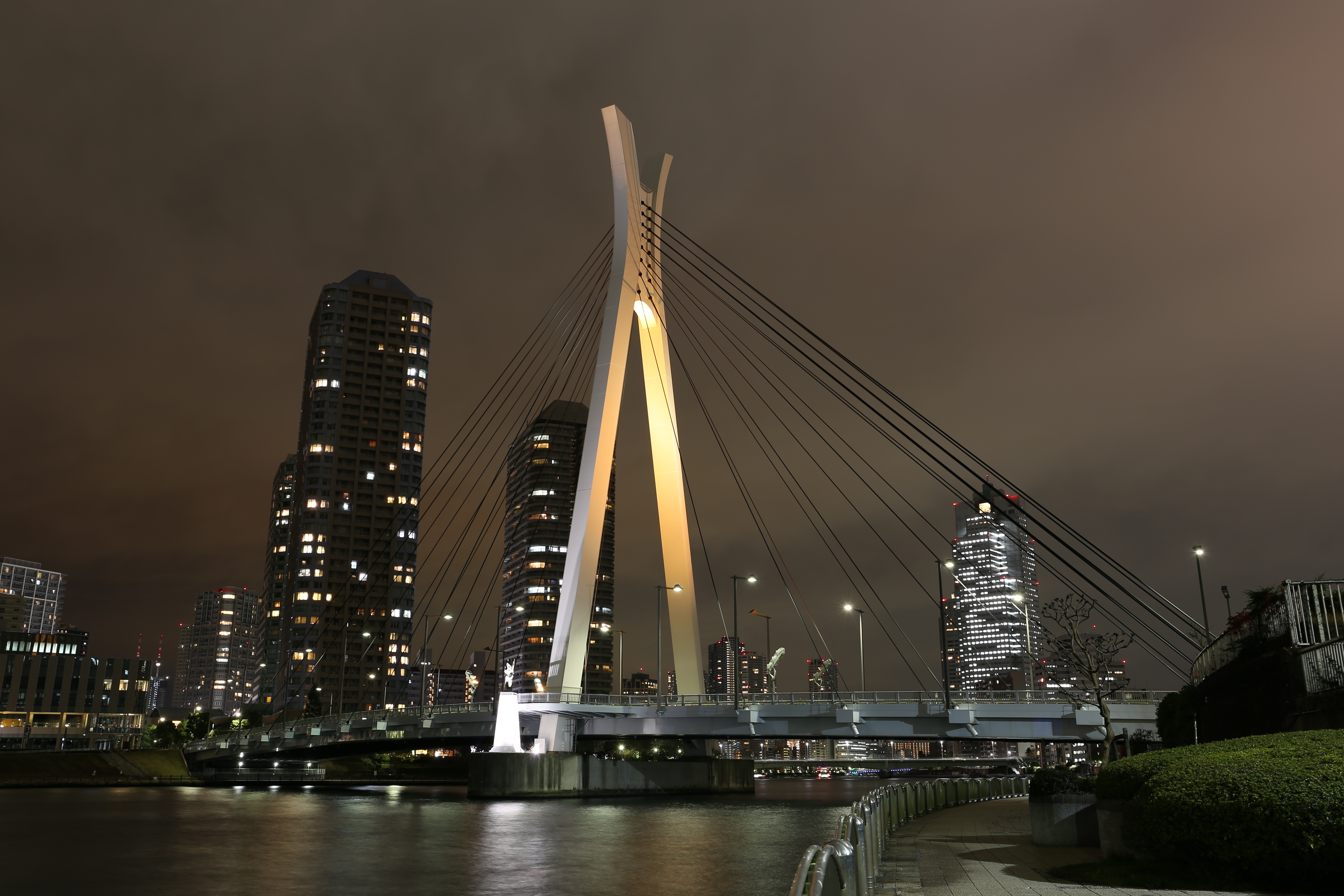 ISO100 / EOS 6D / EF 24-70mm F4 L IS USM / 約4.7MB / 5,472×3,648 / 10秒 / F8 / 0EV / 31mm