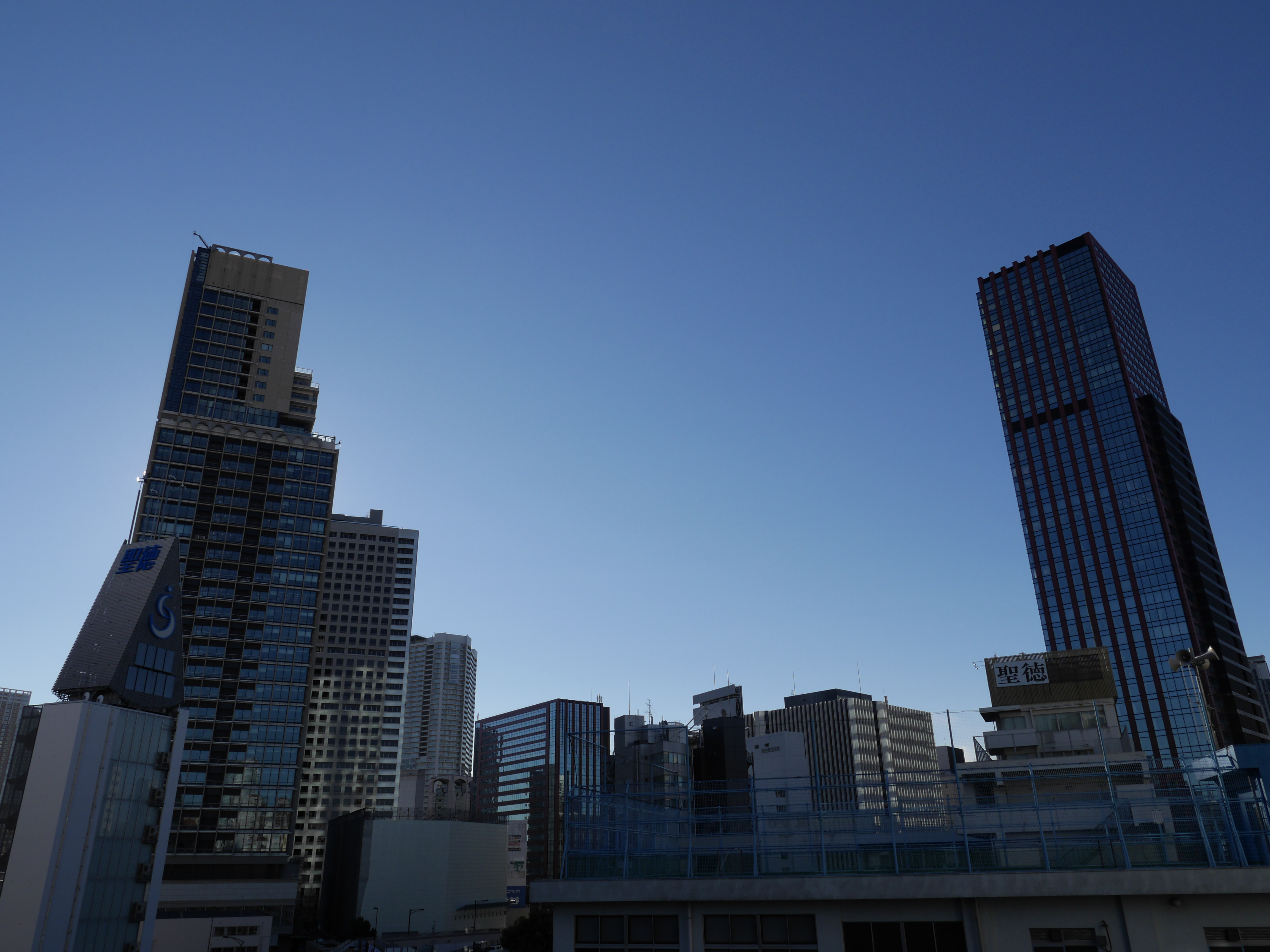 通常撮影 / DMC-GH3 / LUMIX G X VARIO 12-35mm F2.8 ASPH./POEWR O.I.S. / 約5.5MB / 4,608×3,456 / 1/800秒 / F8 / 0EV / ISO200 / 12mm