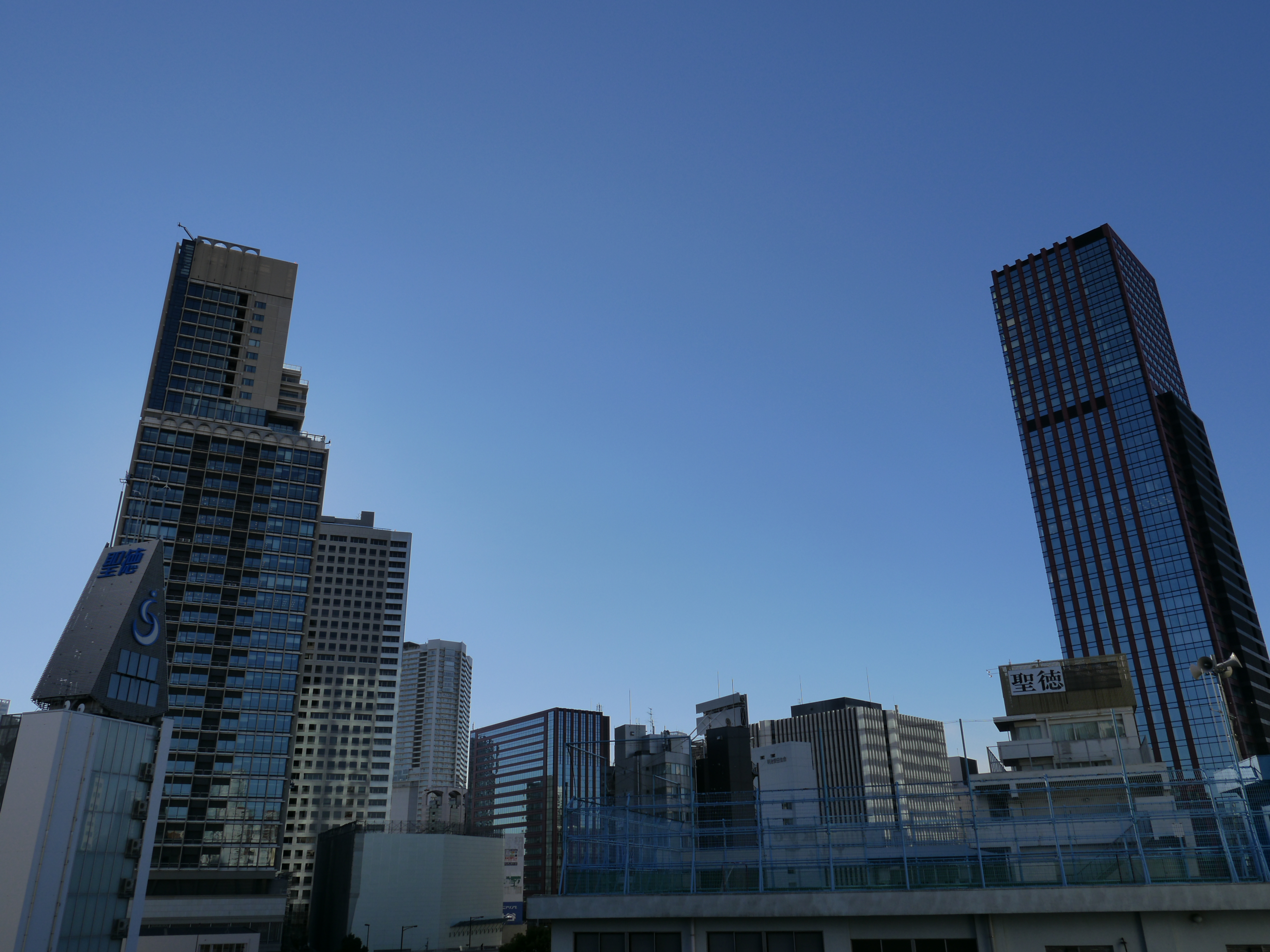 HDR：±1EV / DMC-GH3 / LUMIX G X VARIO 12-35mm F2.8 ASPH./POEWR O.I.S. / 約5.5MB / 4,608×3,456 / 1/1,000秒 / F8 / 0EV / ISO200 / 12mm