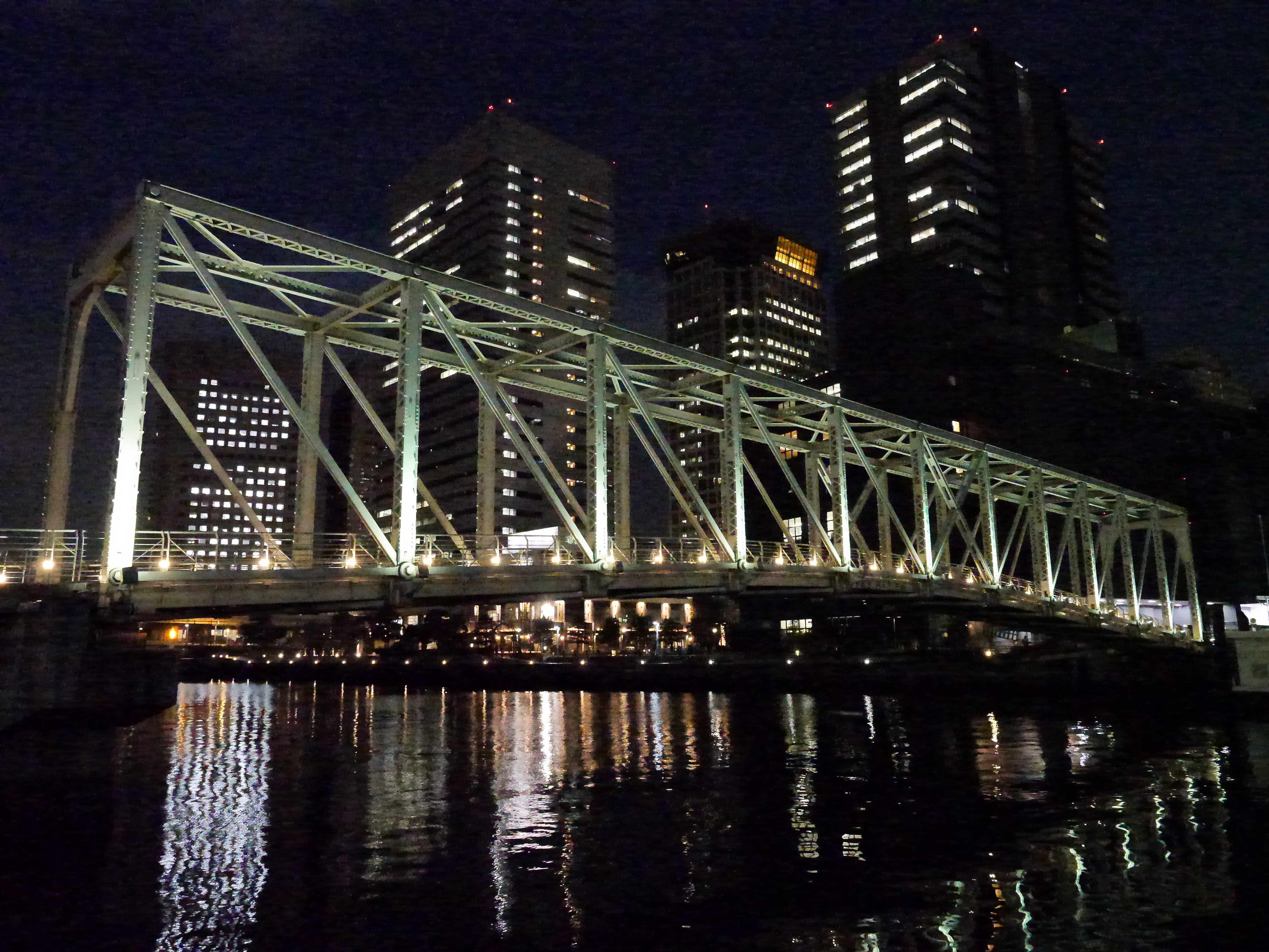 ISO25600 / DMC-GH3 / LUMIX G X VARIO 12-35mm F2.8 ASPH./POEWR O.I.S. / 約7.7MB / 4,608×3,456 / 1/60秒 / F5.6 / 0EV / 12mm