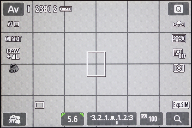 こっちのは「詳細表示モード」と呼んでいる。クイック設定で変更可能な項目のアイコンも表示される。