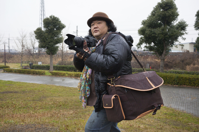 試作品のフィールドテストをする中井氏