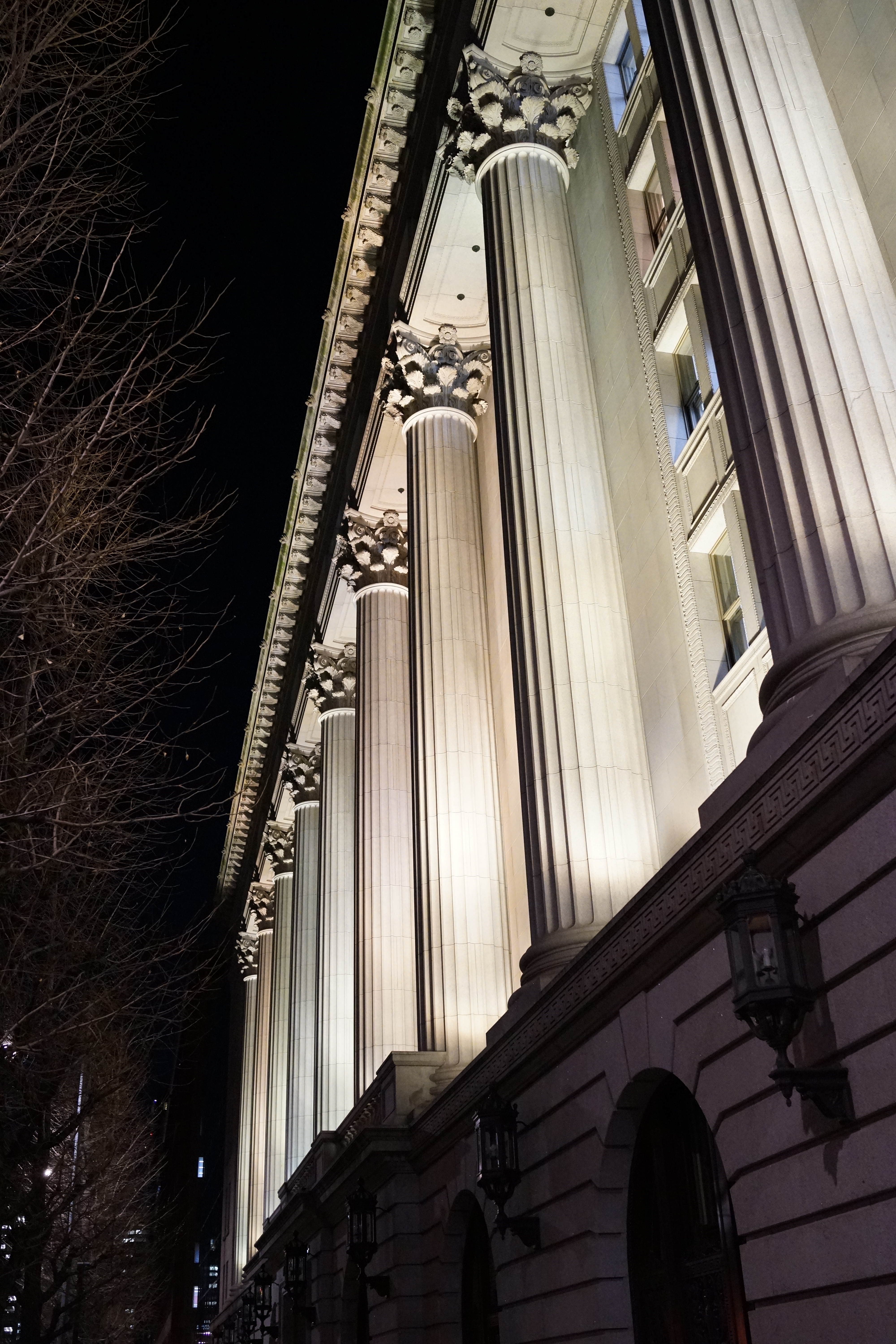 DSC-RX1 / 約12.6MB / 4,000×6,000 / 1/80秒 / F4 / +0.3EV / ISO6400 / WB：オート