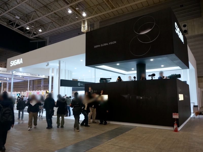 白と黒のコントラストが印象的なシグマブース