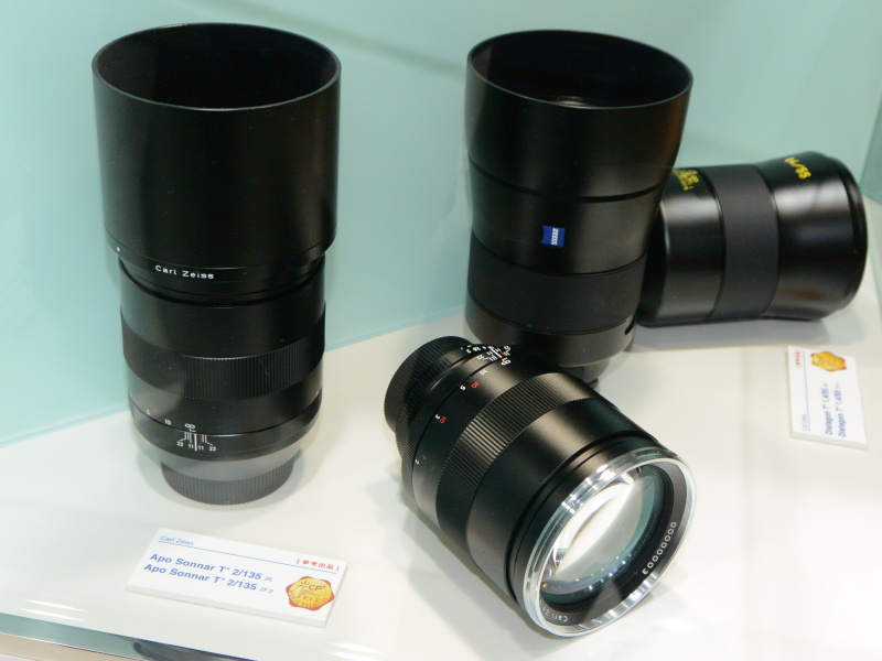 Apo Sonnar T* 2/135