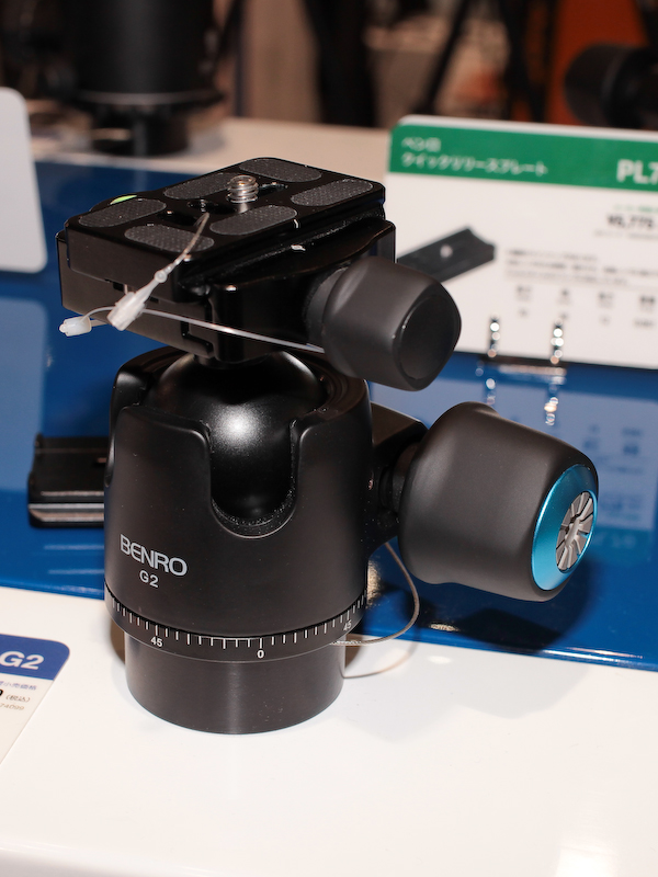 G3（左）とG2（右）。右手前の固定ノブの中にある銀色の回転部分でトルクを調節できる