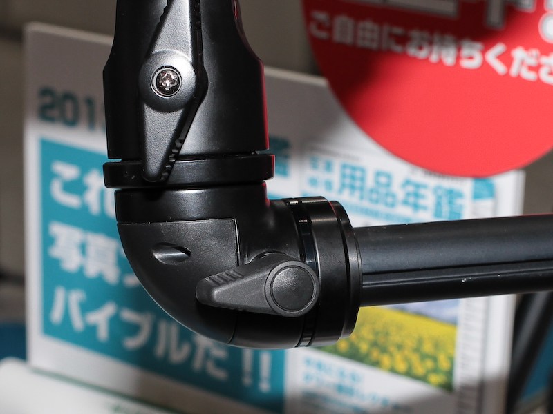 アングルアダプター4を介して雲台を装着したところ