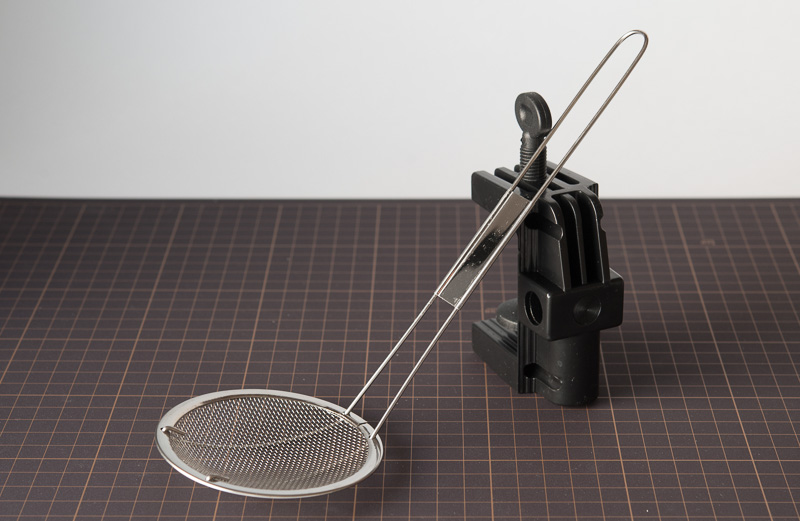 これが問題のストレーナー。これがフィルターとして使えたら面白いじゃないですか。つい買ってしまったわけです。