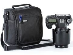 シンクタンクフォト ショルダーバッグ SubUrban Disguise 20 Think Tank Photo、ミラーレス/一眼レフ用のフラップ式小型ショルダー