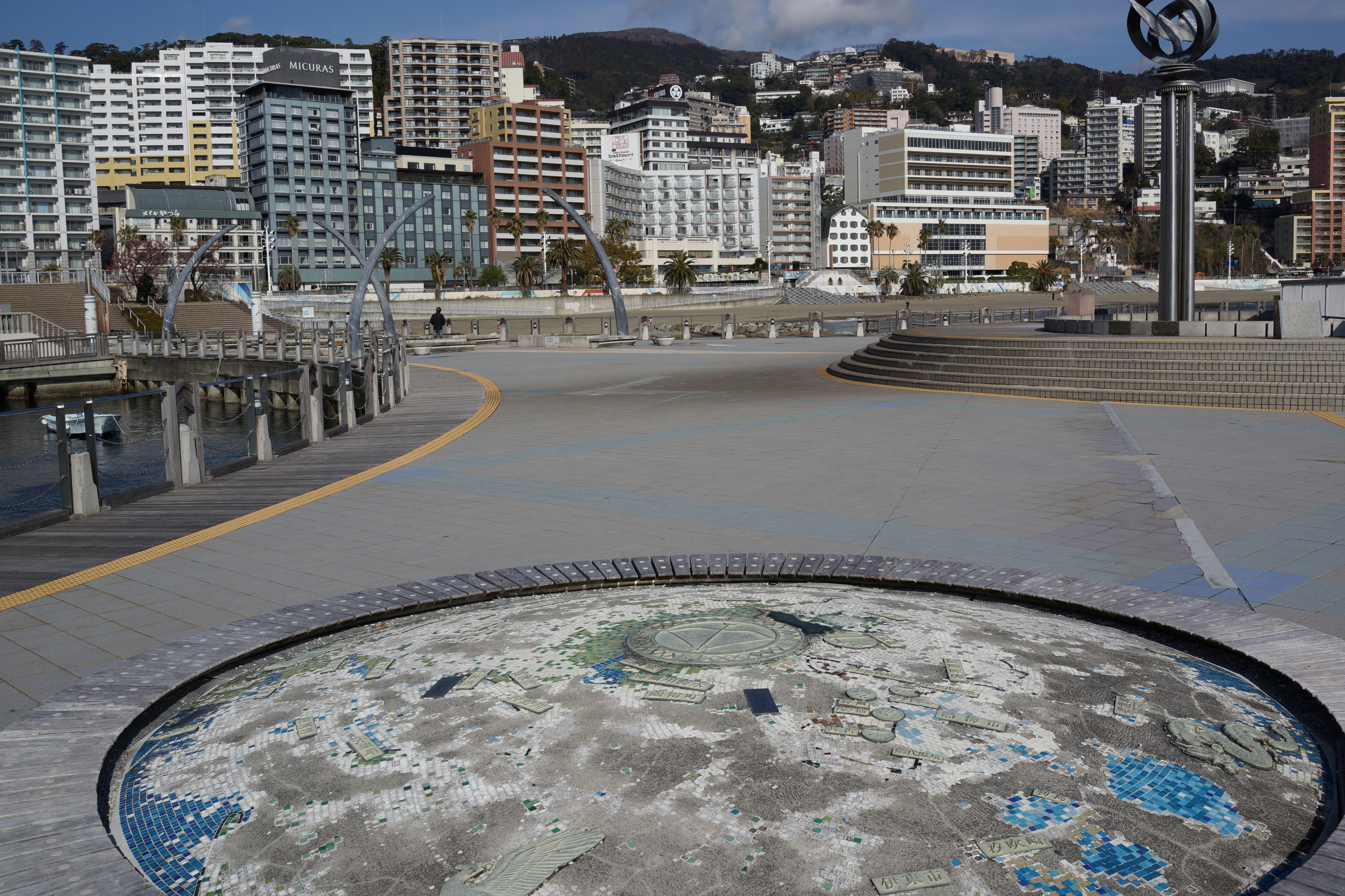 DSC-RX1 / 約9.8MB / 6,000×4,000 / 1/400秒 / F11 / 0EV / ISO100 / 絞り優先AE / WB：オート / 35mm