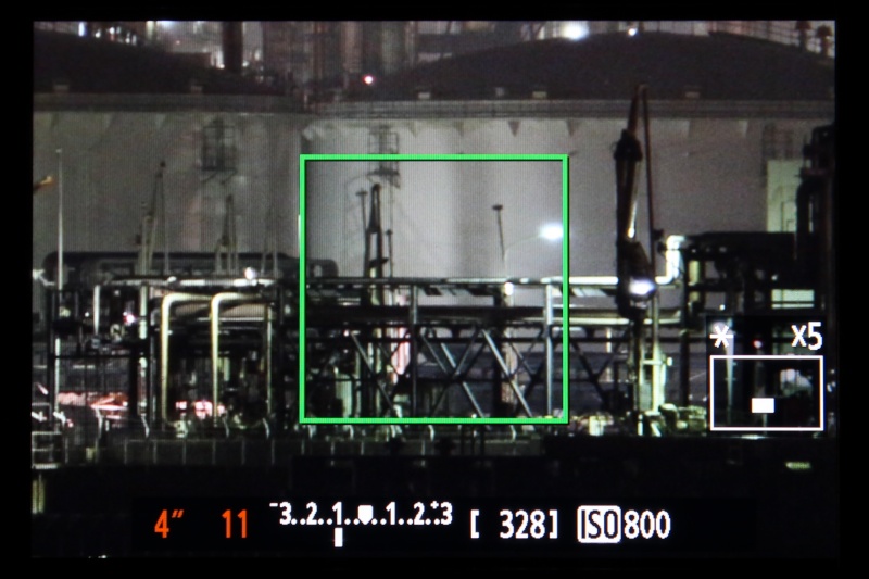 ライブビュー撮影ならAF時でもMF時でもピントを合わせたい位置を拡大表示ができ、しっかりとピントが合っているか確認しやすい。