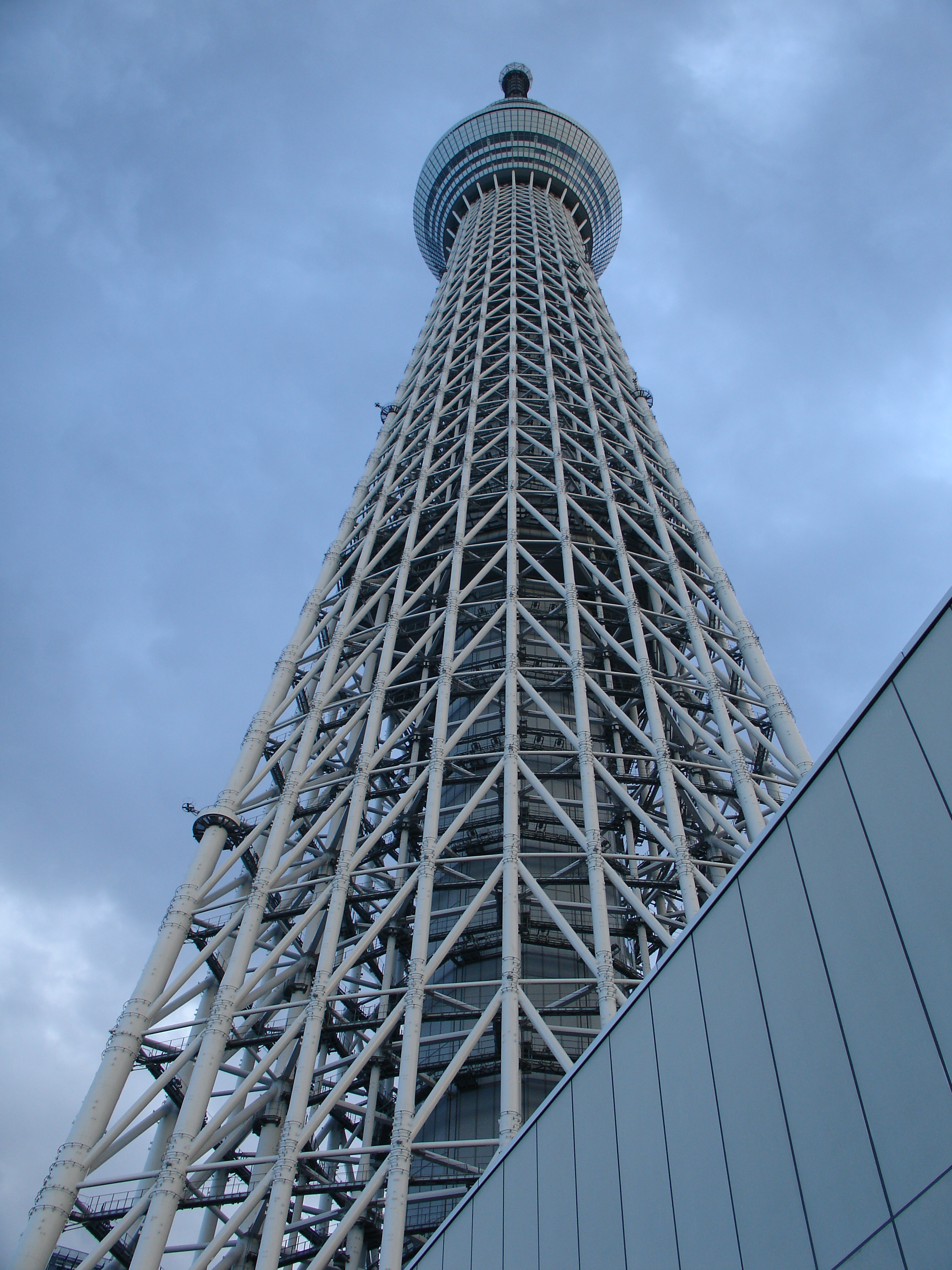 DSC-V3 / 約2.5MB / 3,072×2,304 / 1/80 / F4 / 0EV / ISO100 / プログラム / WB：オート / 7mm