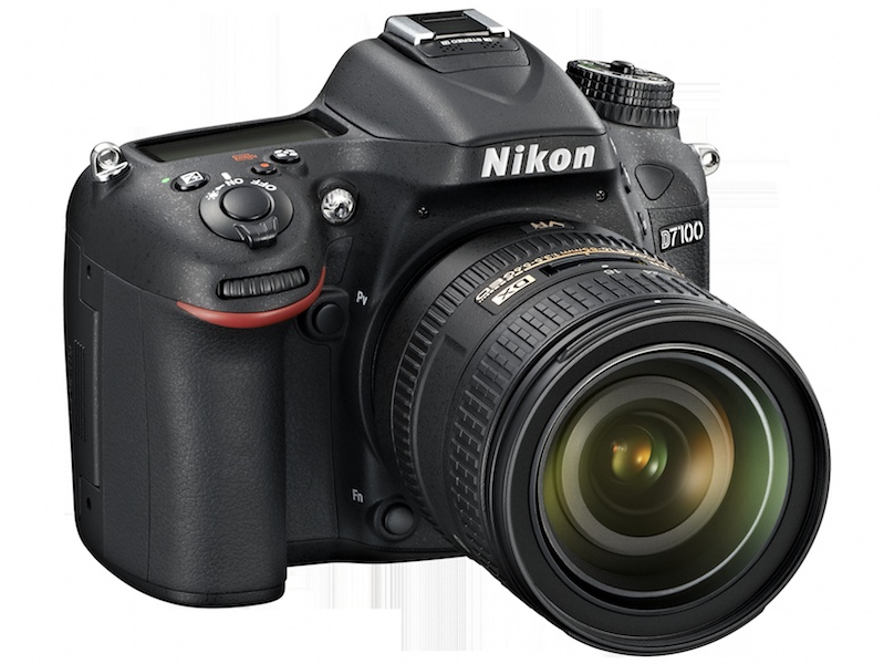 D7100 16-85 VRレンズキット（AF-S DX NIKKOR 16-85mm F3.5-5.6 G ED VRが付属）