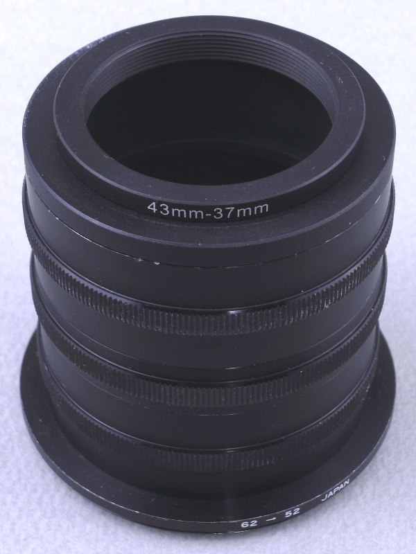 テスト撮影を繰り返しながらリングを組み立てた結果、このようなレンズフードができ上がった。