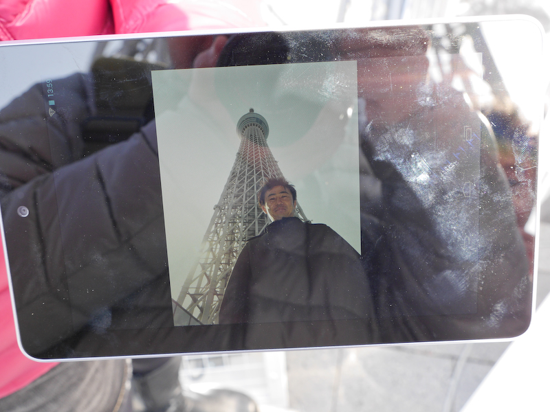 タブレット端末でシャッターを切り、撮影画像もすぐにタブレット端末で確認できる。