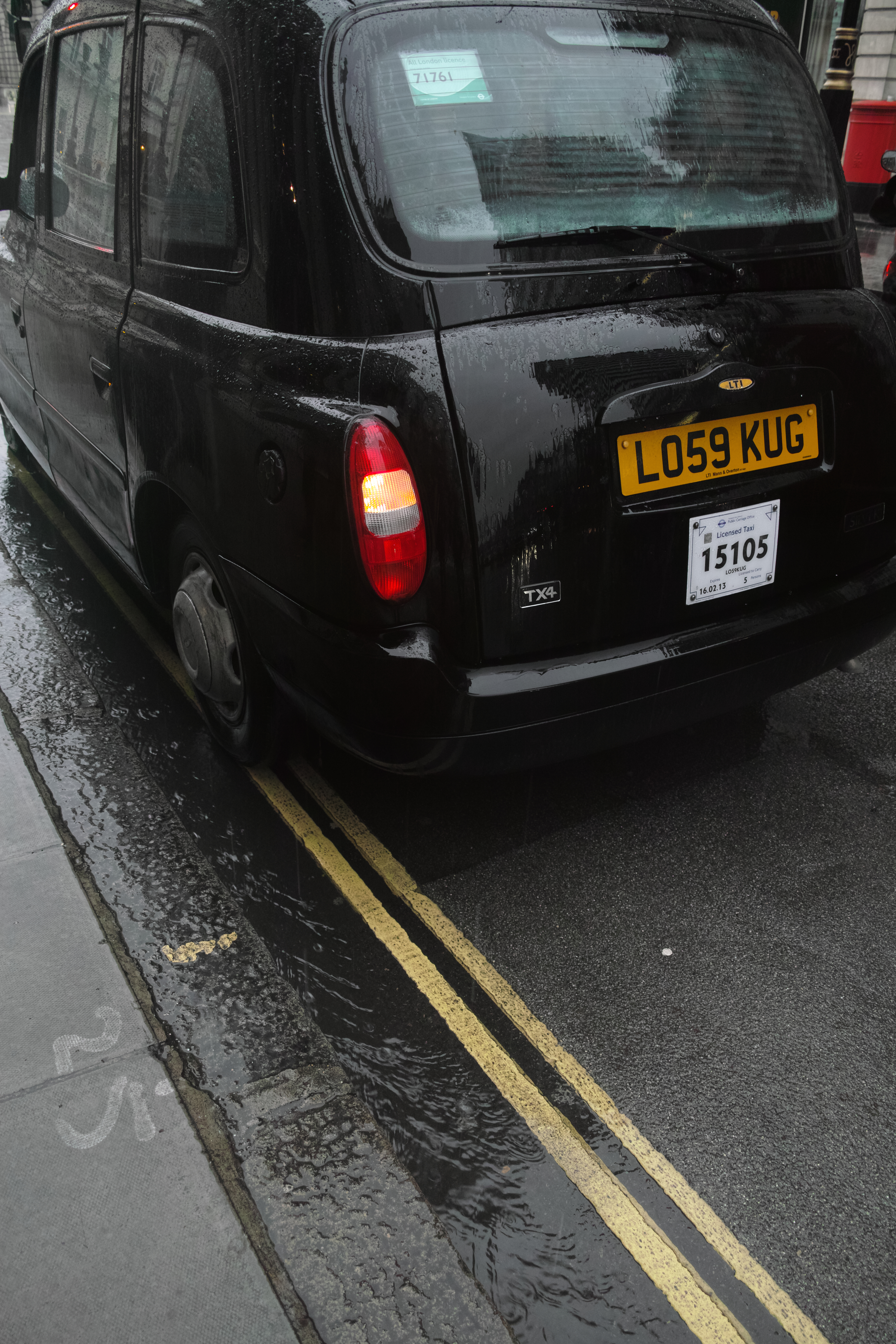 カラー（DP1 Merrill / 約9.4MB / 3,136×4,704 / 1/60秒 / F3.2 / -1EV / ISO400 / 絞り優先AE / WB：オート / 19mm）