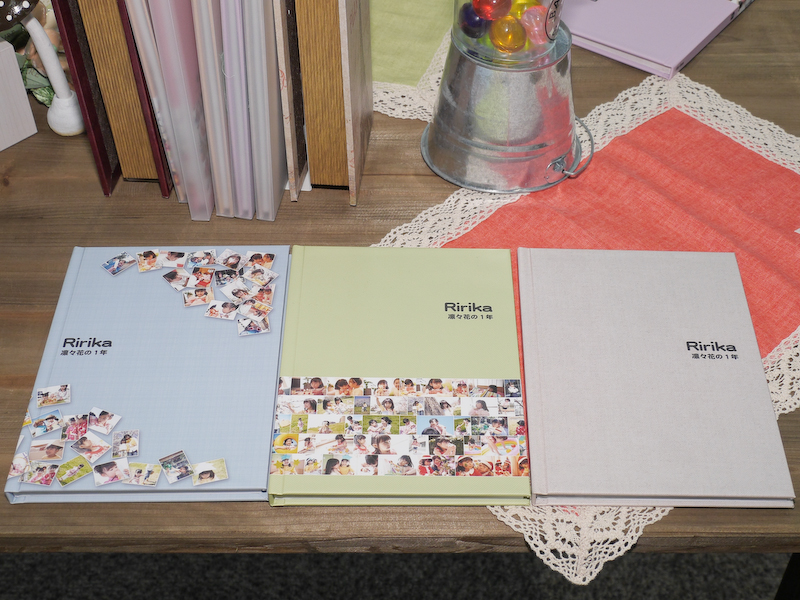 表紙は3タイプ。カラーは6色から選べる。