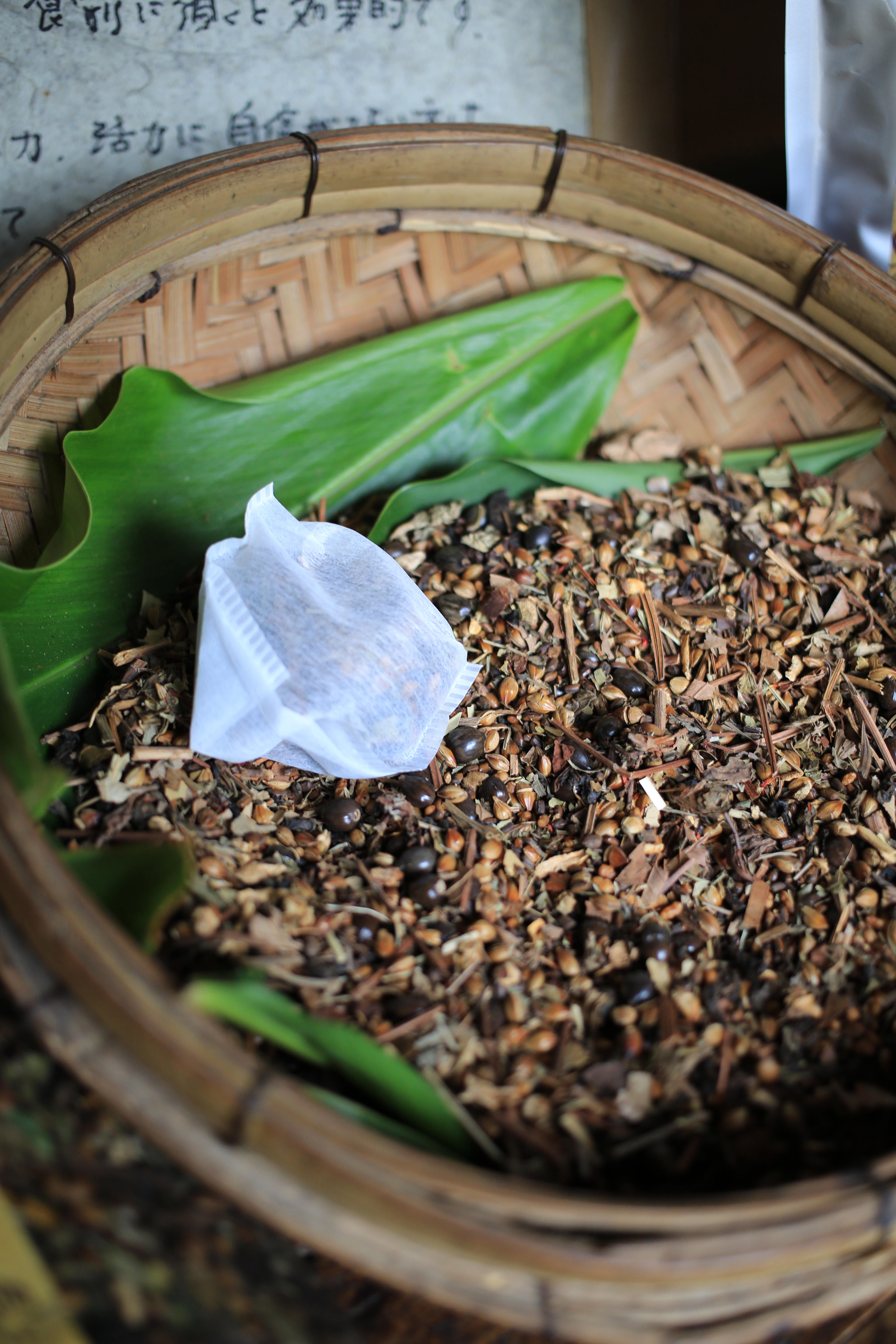 EOS 5D Mark III / EF 40mm F2.8 STM / 約6.4MB / 3,840×5,760 / 1/50秒 / F2.8 / +0.3EV / ISO400 / 絞り優先AE / WB：オート / 40mm