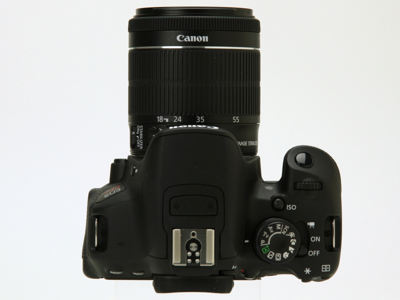 EF-S 18-55mm F3.5-5.6 IS STMを装着