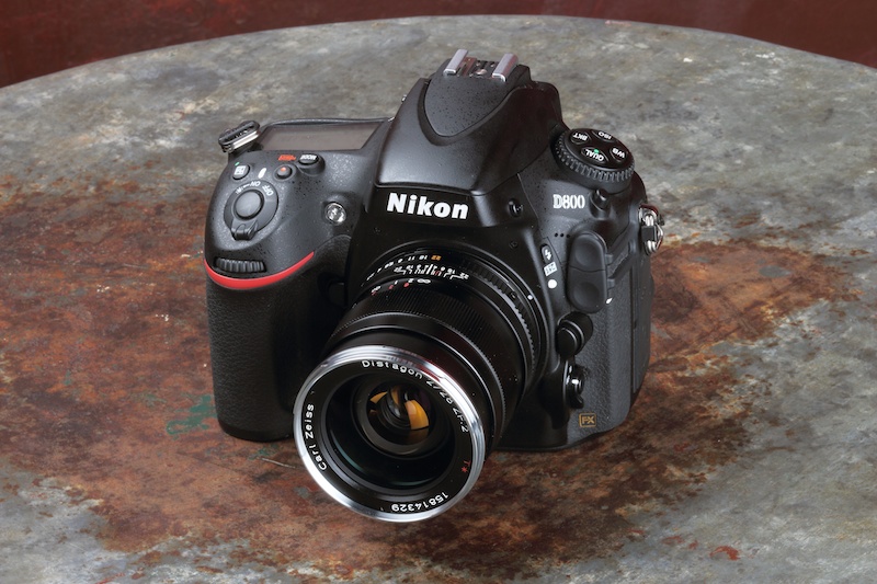 Distagon T* 2/28 ZF.2