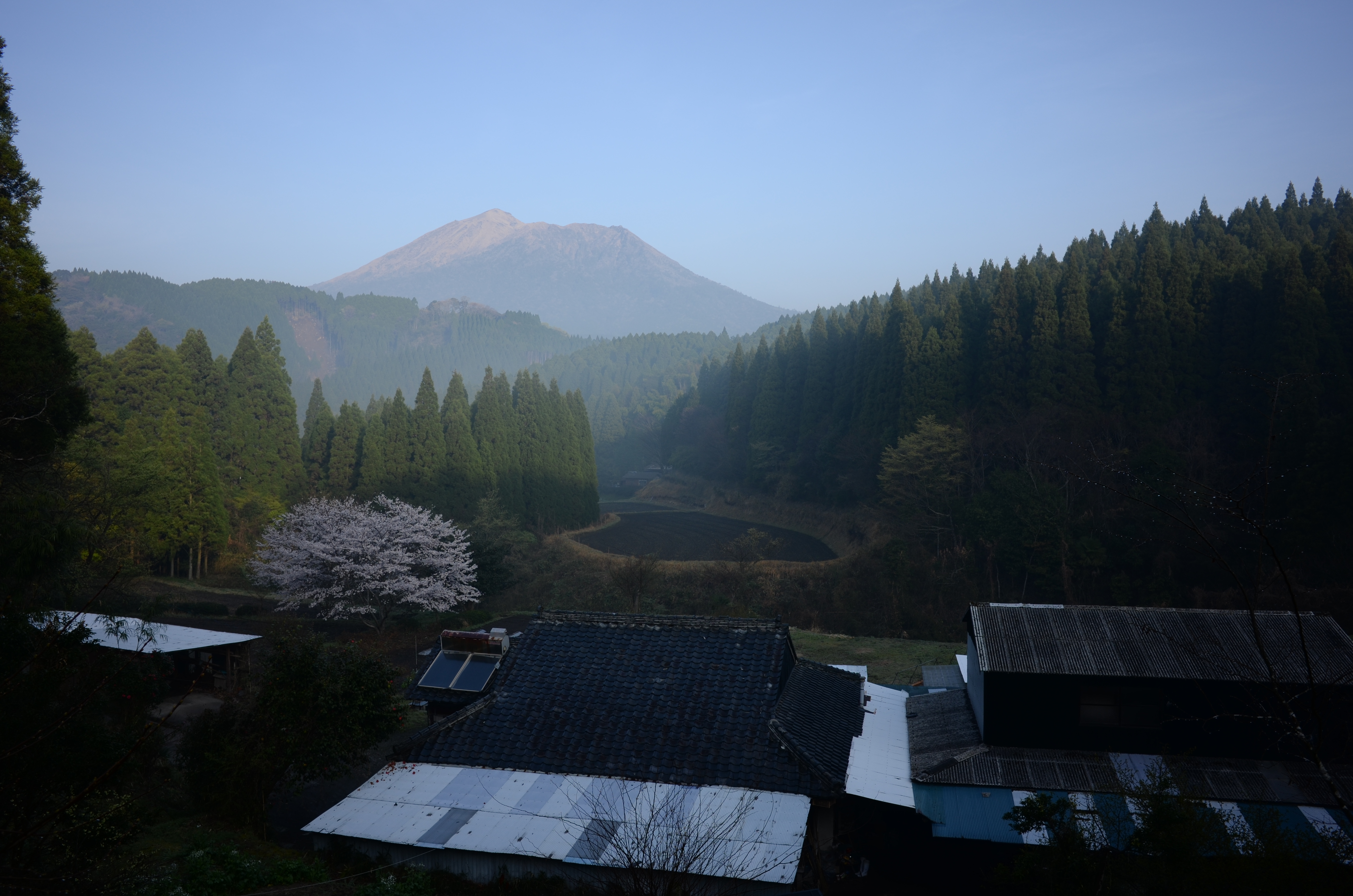 COOLPIX A / 約5MB / 4,928×3,264 / 1/320秒 / F5.6 / -1EV / ISO100