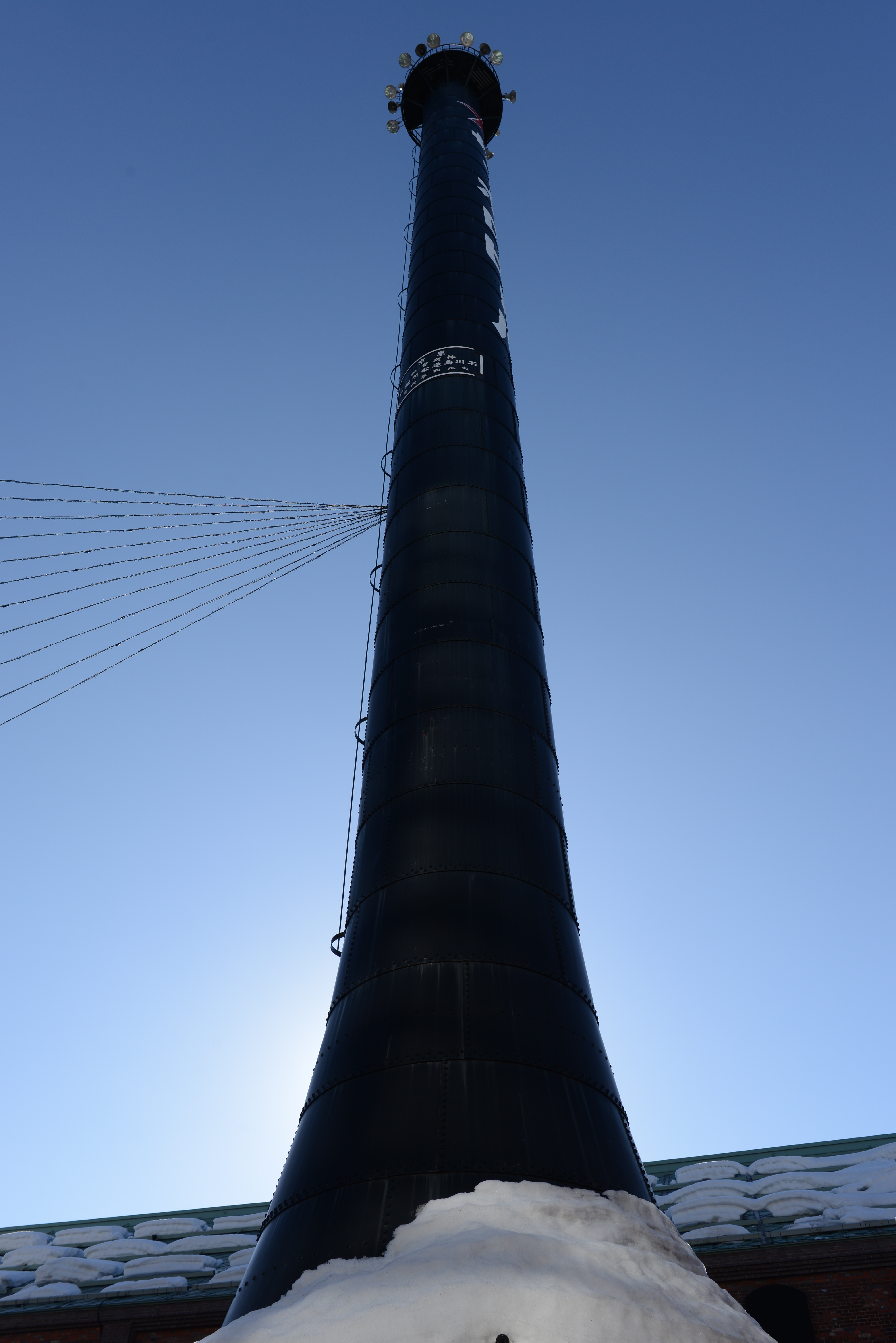 28mmが標準ズームでカバーする画角になってずいぶん経つ。見慣れてしまった分、広角レンズとしては物足りない感もあったりする。絞り優先AE / 6,016×4,016 / 1/400秒 / F9 / －1.3EV / ISO100 / WB：晴天