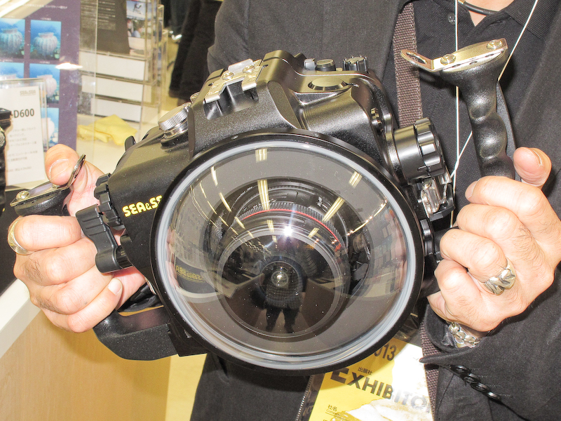 EOS 6D用ハウジング