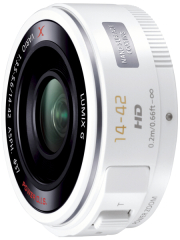 パナソニック、自分撮り用液晶を備えた「LUMIX DMC-GF6」 - デジカメ