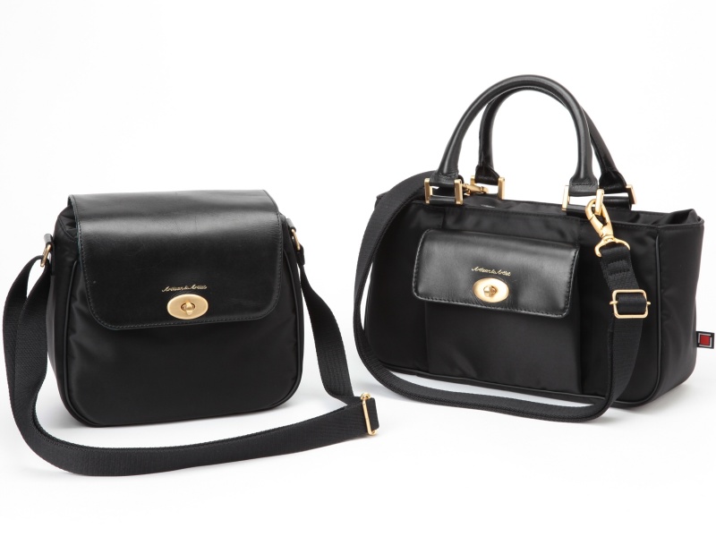 左から3WC-PO015（2万6,250円）、3WC-PO014（2万9,400円）