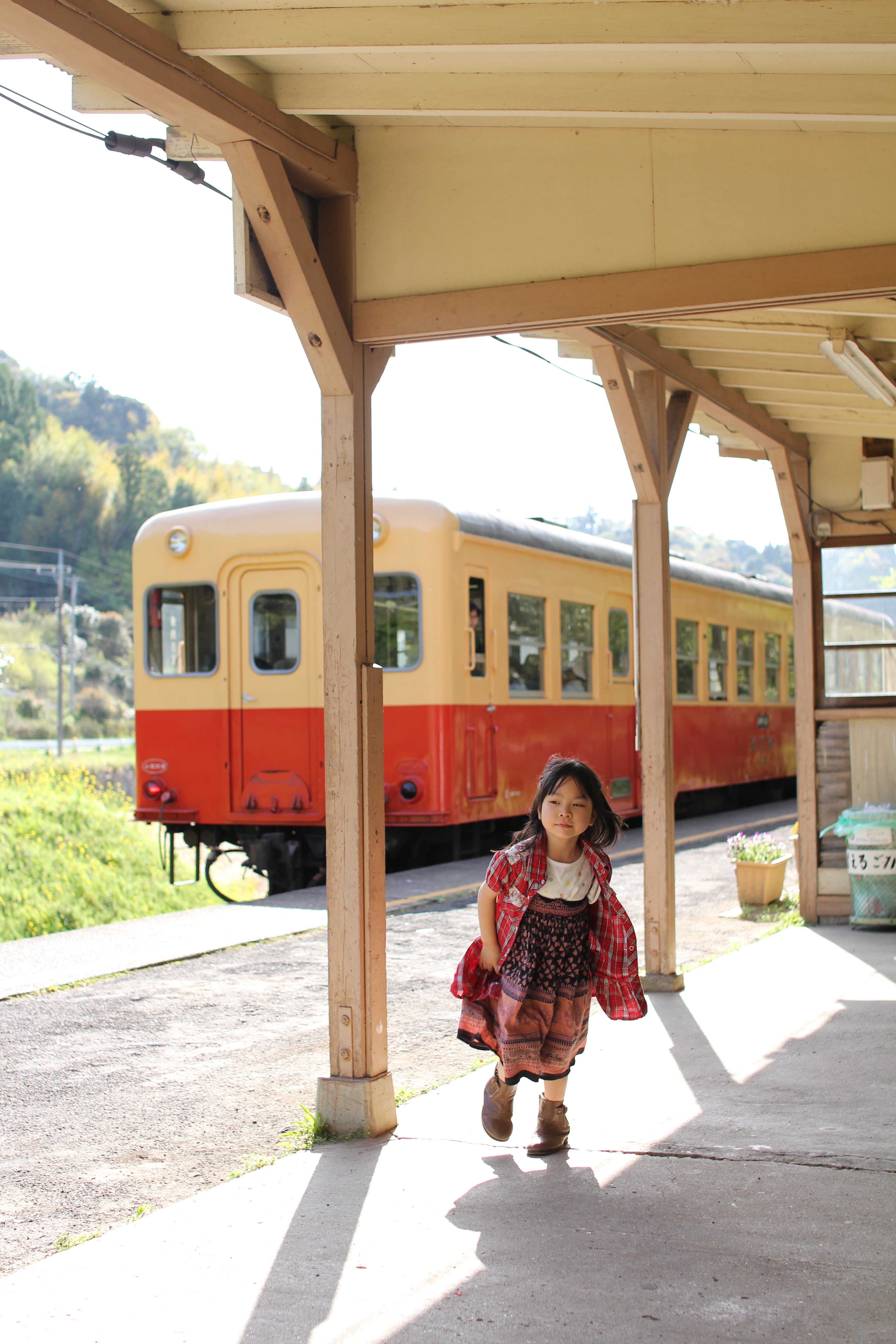 EOS 60D / 30mm F1.4 DC HSM / 約5.2MB / 3,456×5,184 / 1/400秒 / F2.8 / +1EV / ISO100 / 絞り優先AE / WB：オート / 30mm（モデル：あおい）