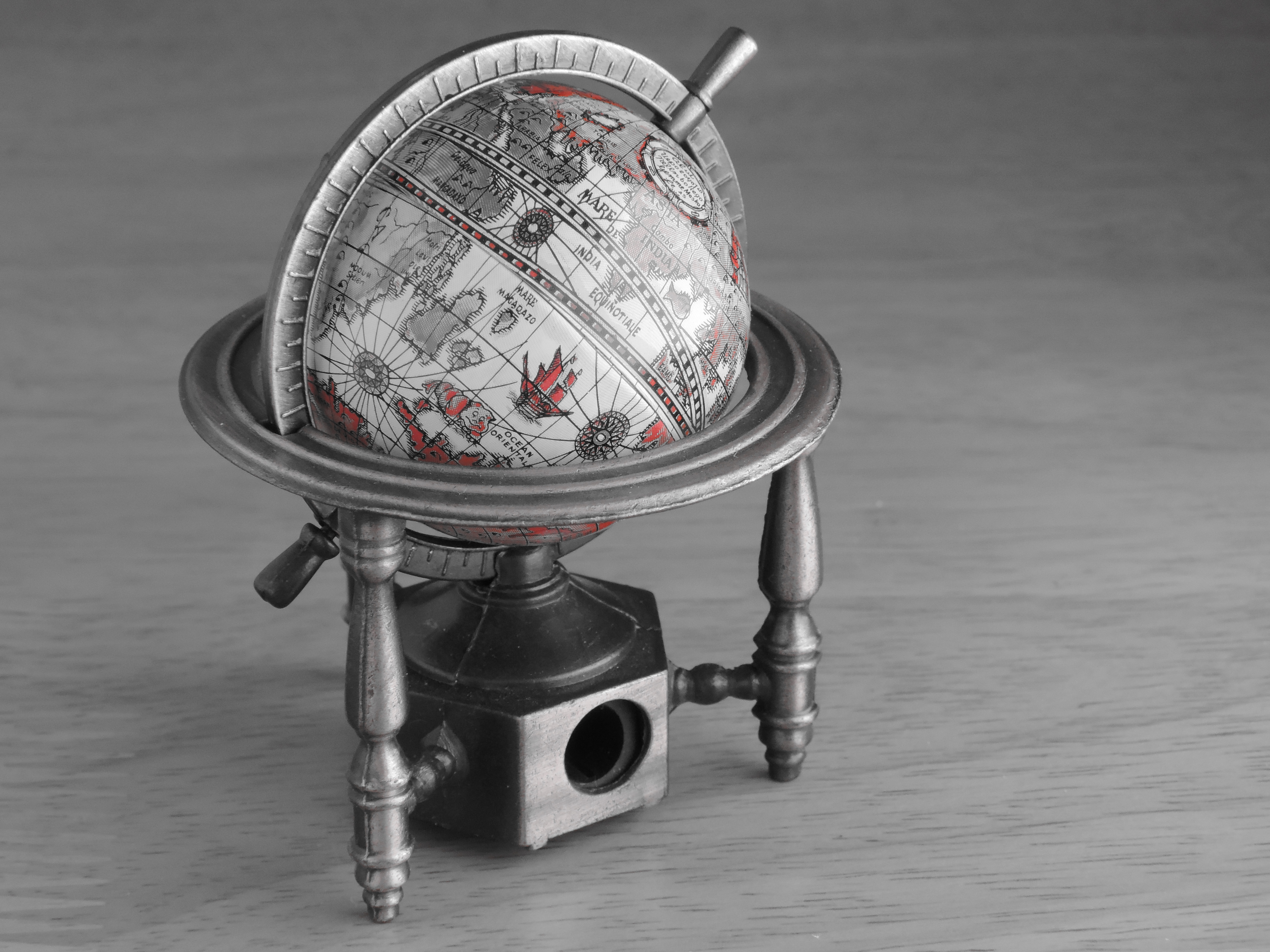 スペシャルエフェクト：セレクトカラー（赤色を残す）